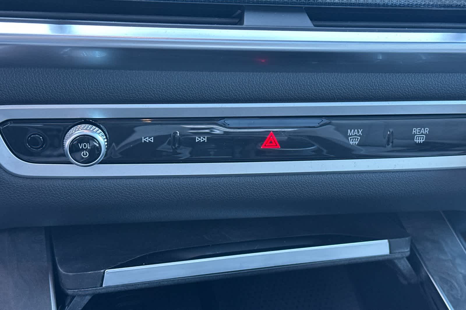 Thumbnail: 2026 BMW X5 - 25