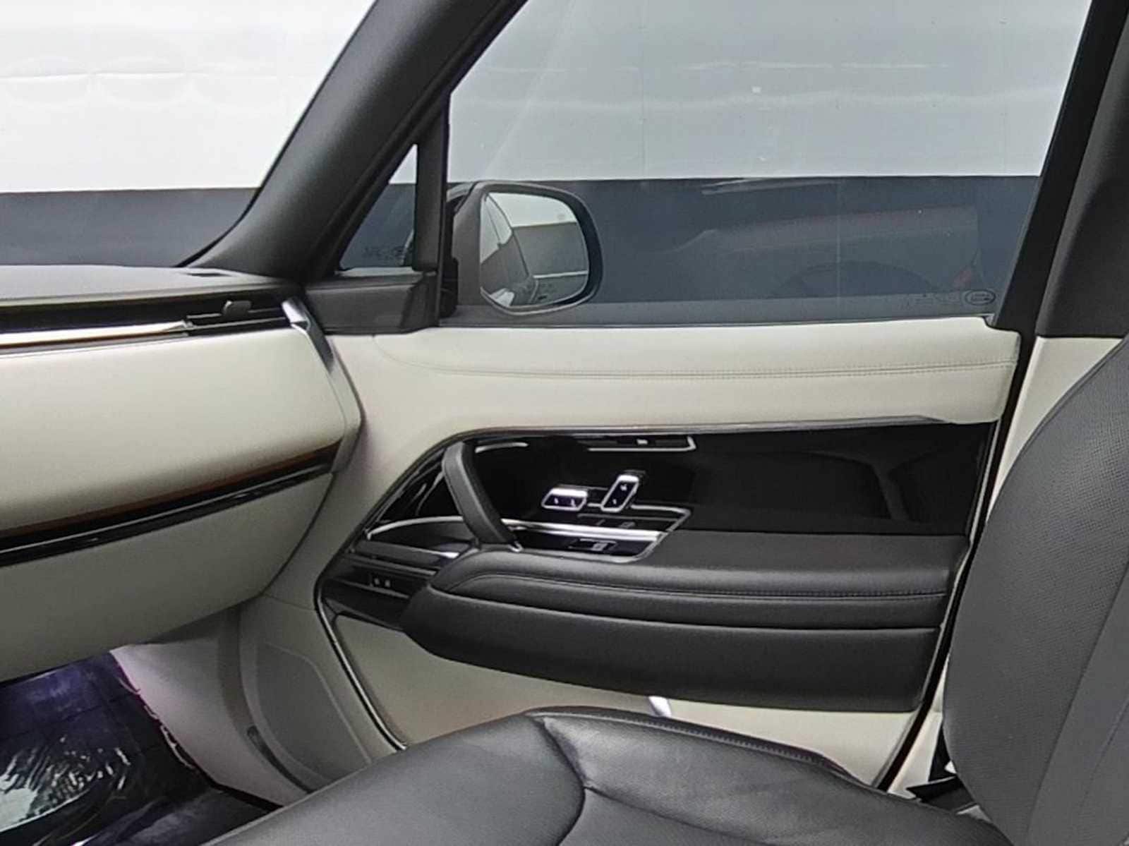 2023 Land Rover Range Rover SE - Photo 28
