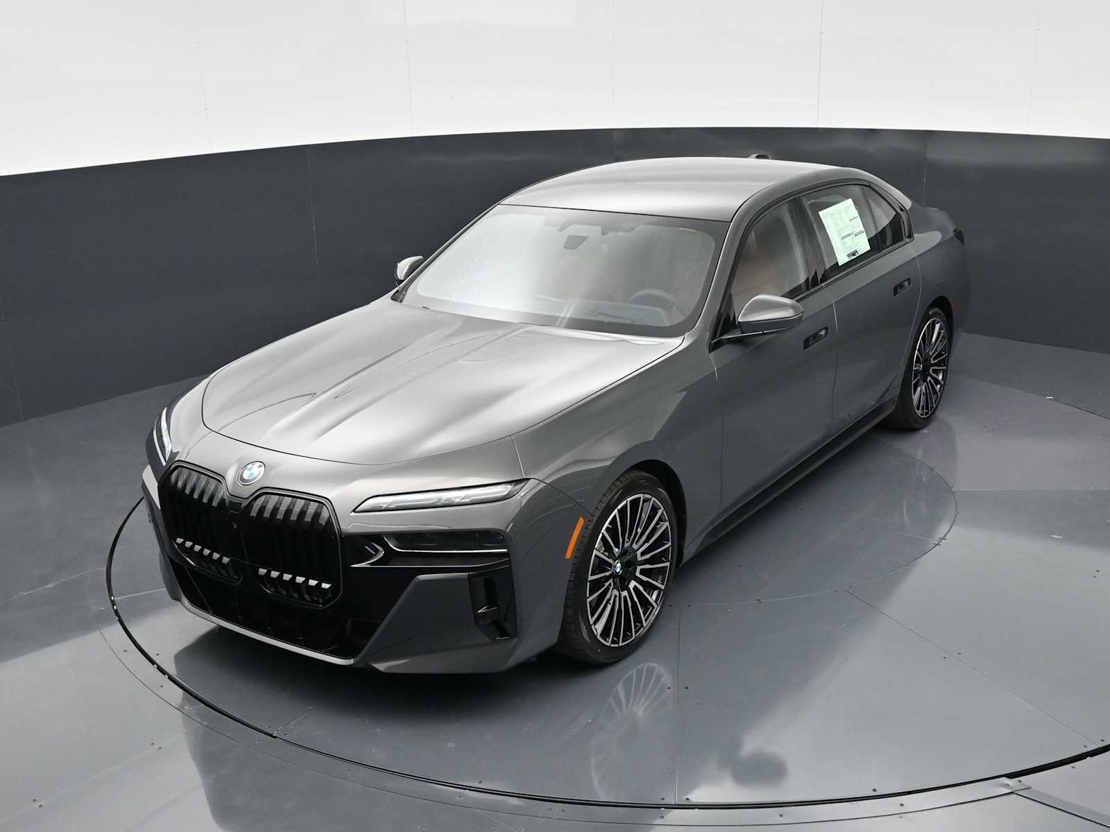 Thumbnail: 2026 BMW 7 Series - 17