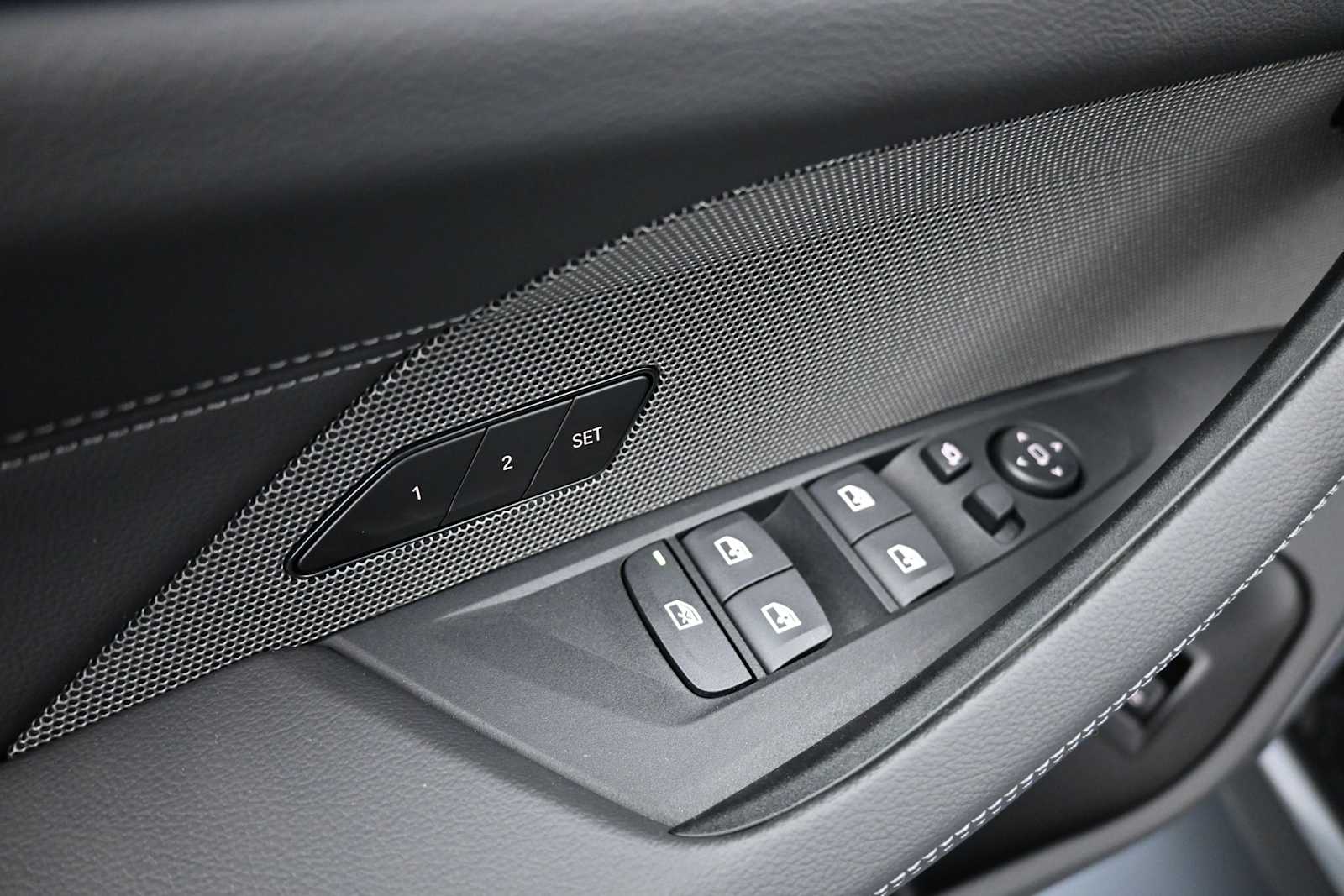 Thumbnail: 2026 BMW i4 - 9