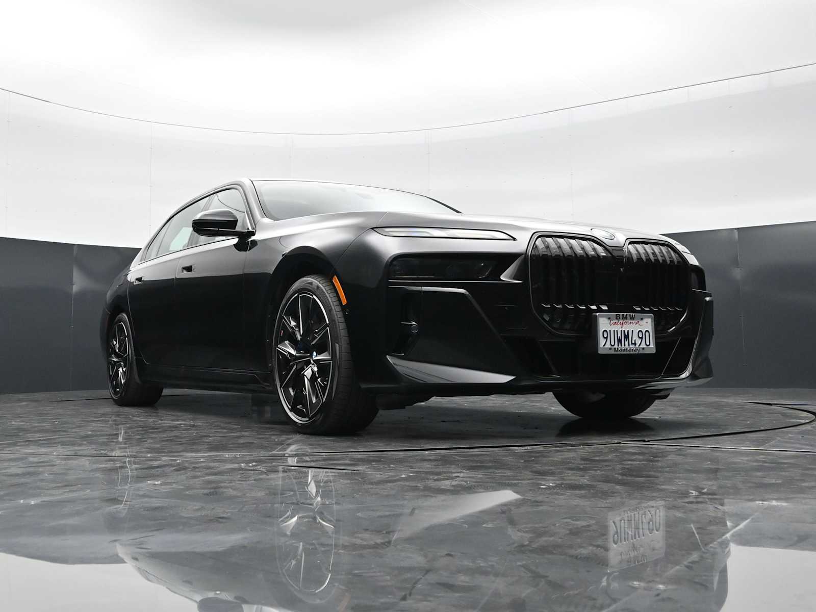 Thumbnail: 2025 BMW 7 Series - 25