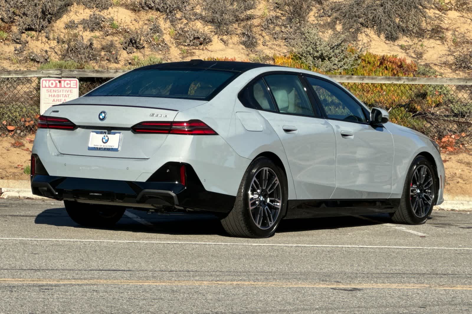 Thumbnail: 2026 BMW 5 Series - 2