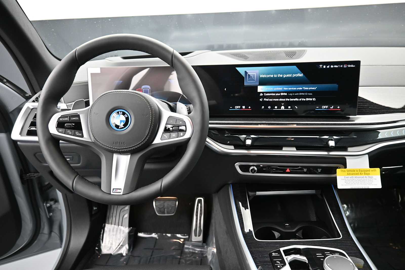 Thumbnail: 2026 BMW X5 - 15