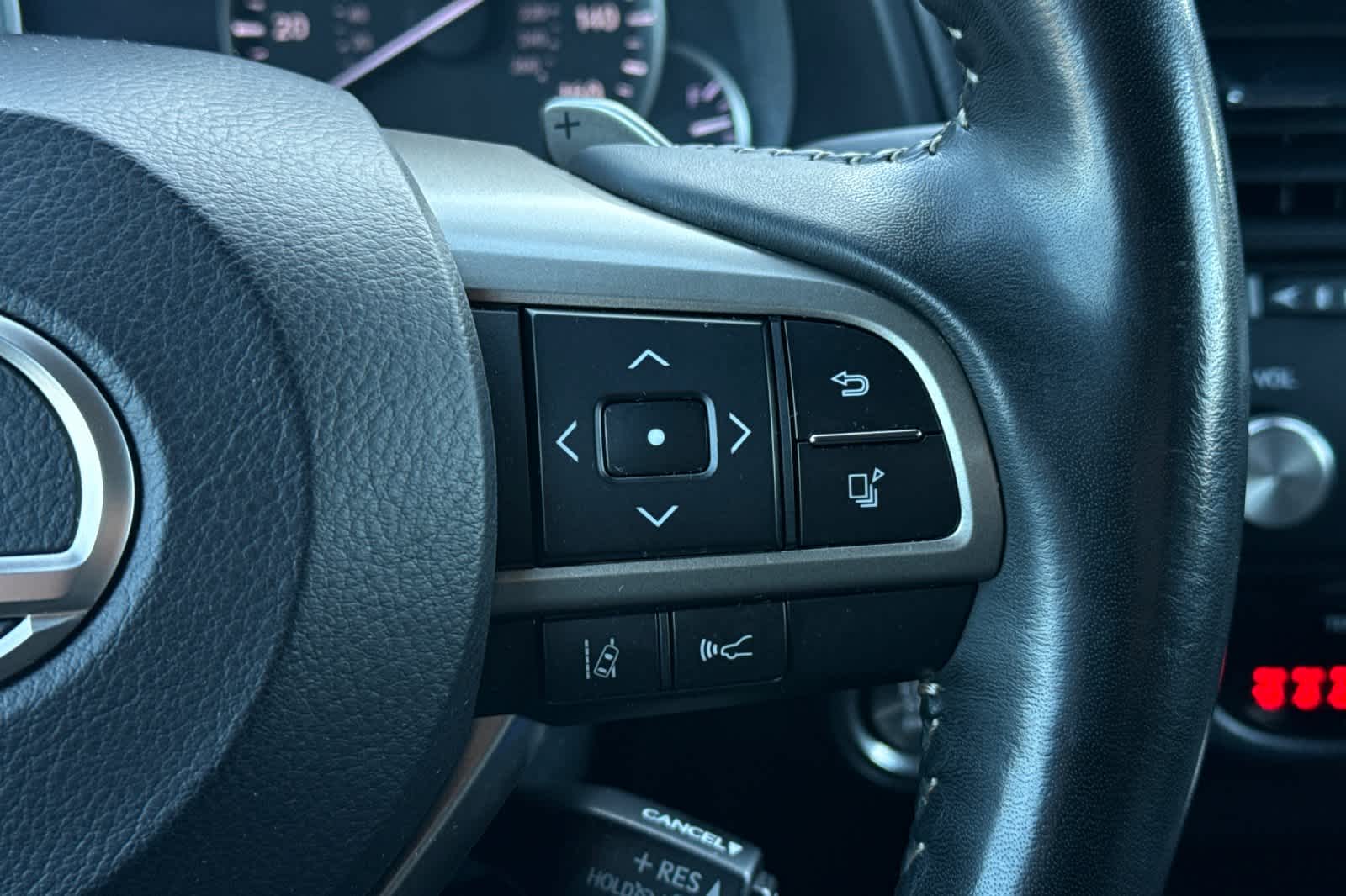 Thumbnail: 2021 Lexus RX - 27