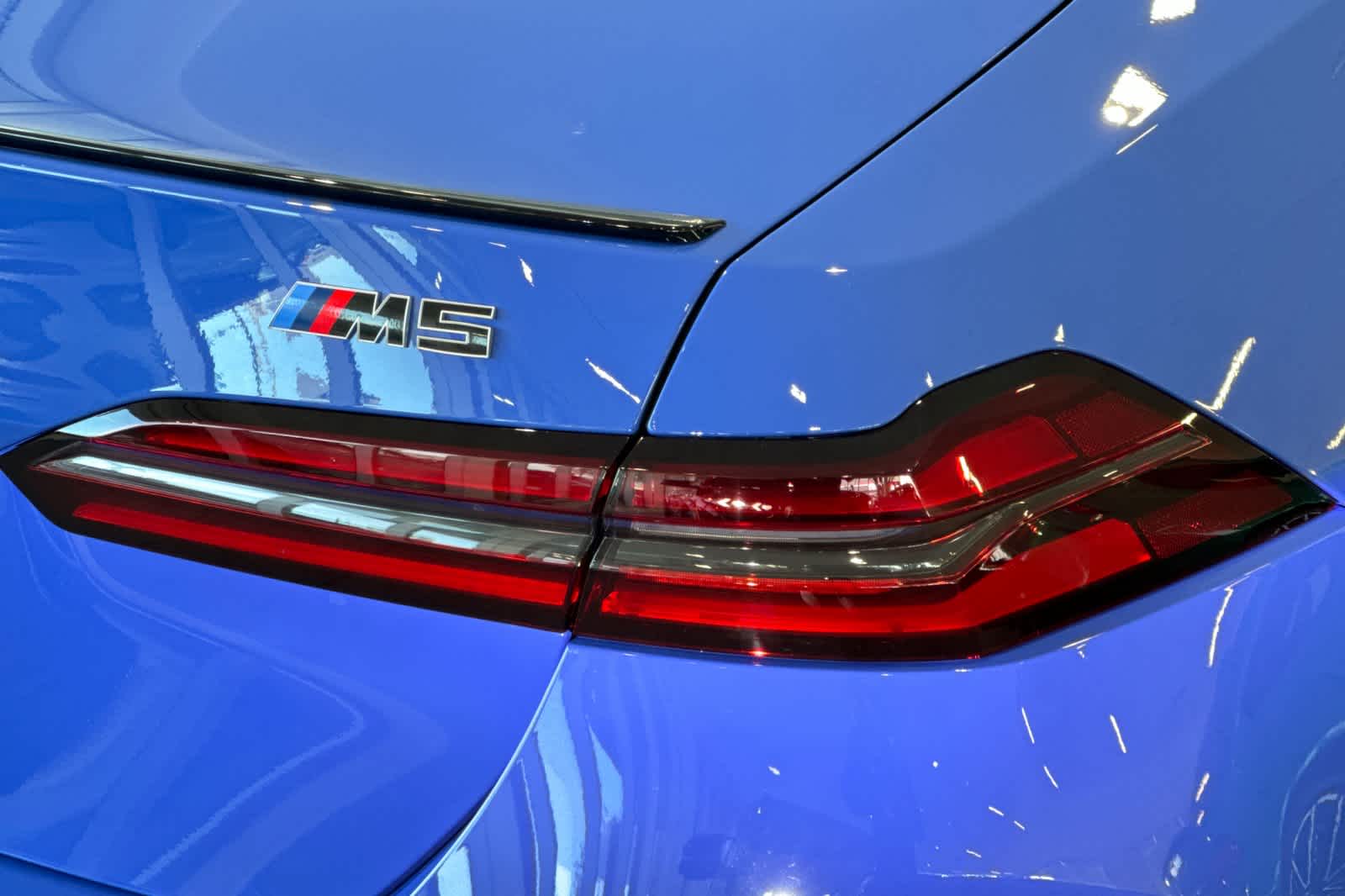 Thumbnail: 2026 BMW M5 - 28