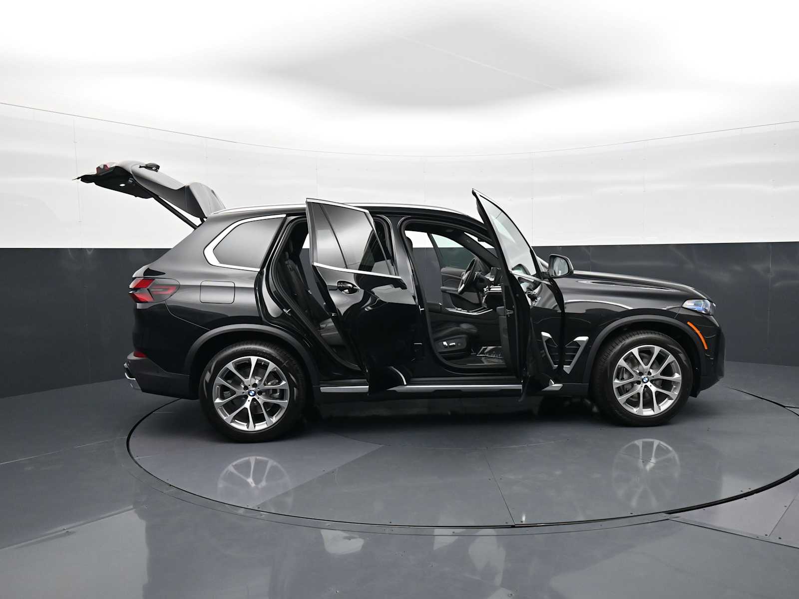Thumbnail: 2026 BMW X5 - 32