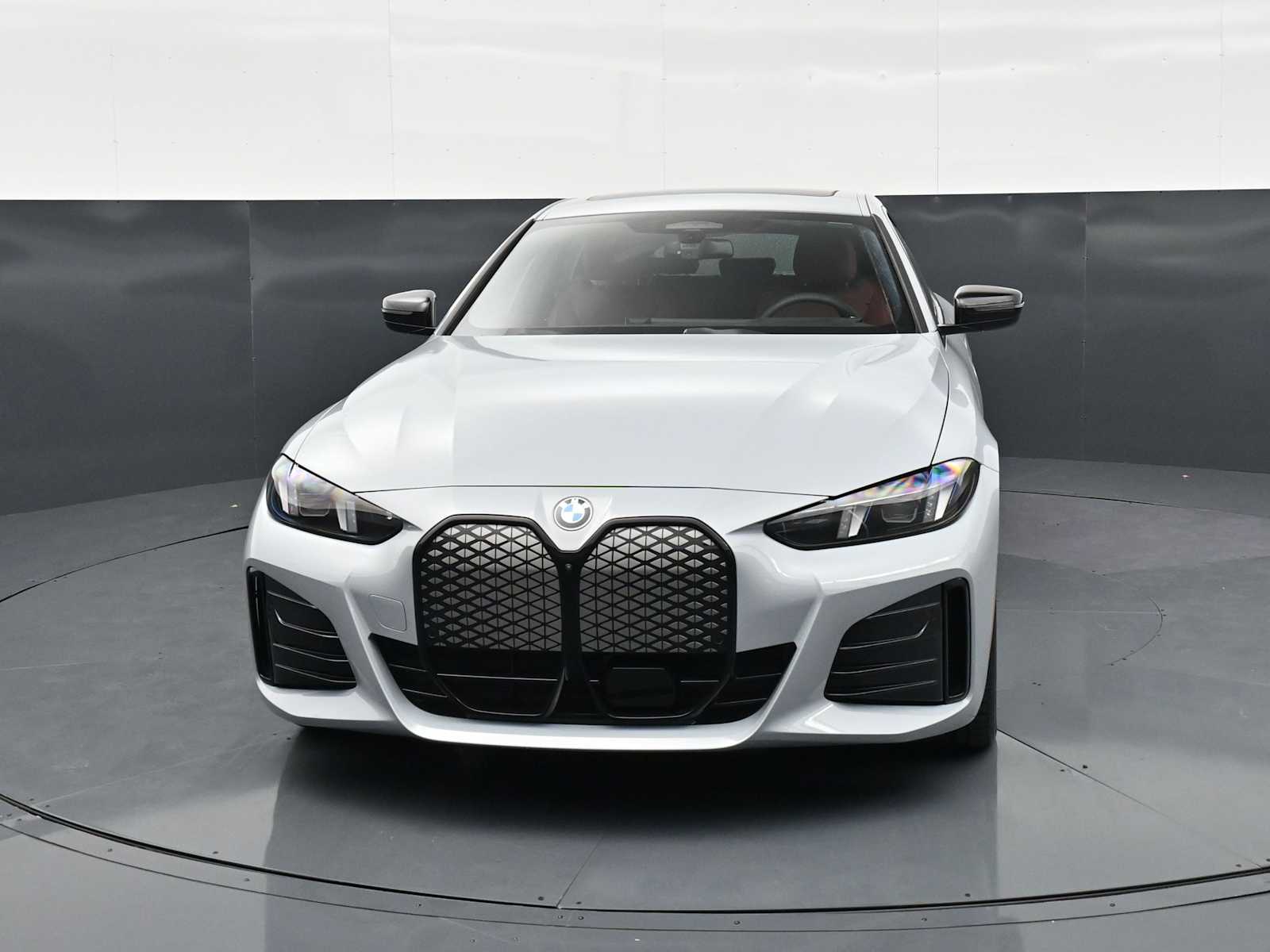 Thumbnail: 2026 BMW i4 - 2
