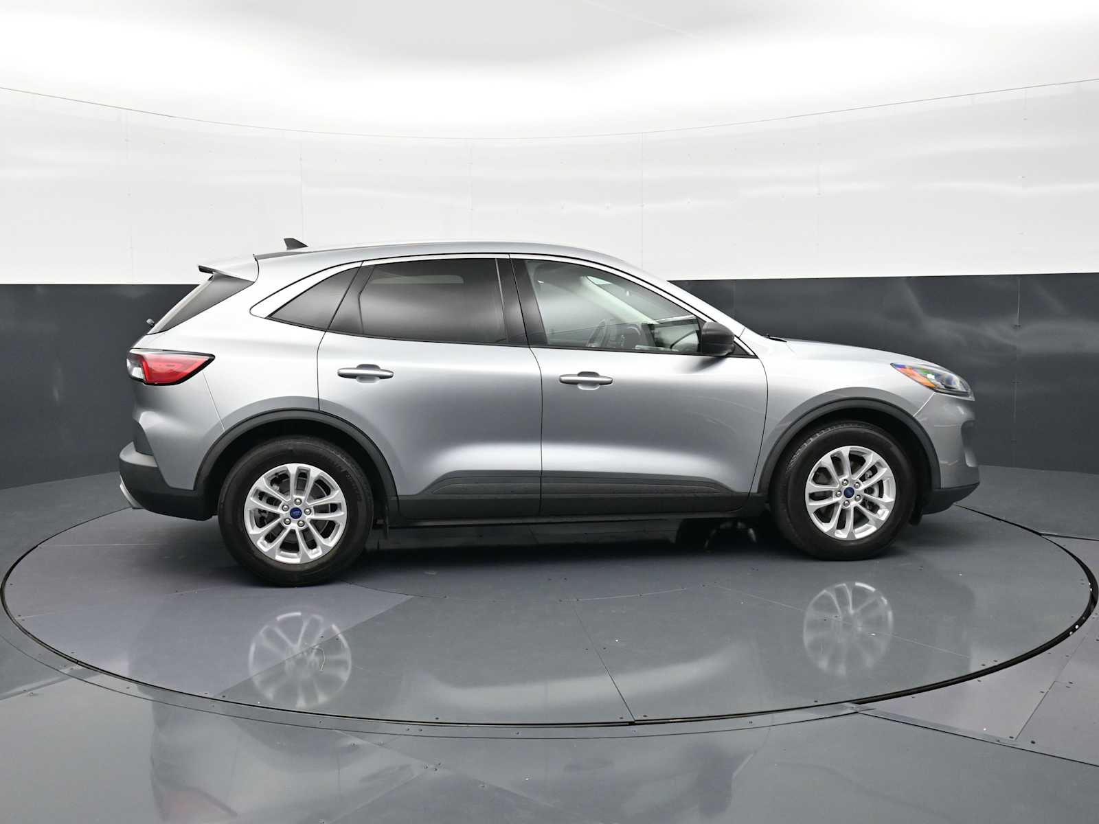 Thumbnail: 2022 Ford Escape - 4