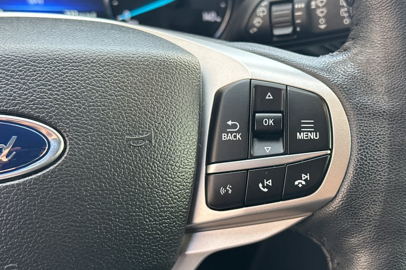 Thumbnail: 2022 Ford Explorer - 28