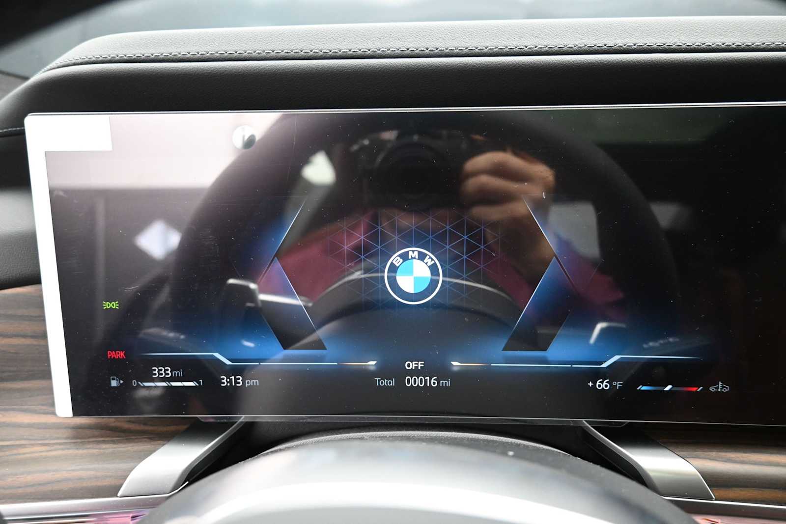 Thumbnail: 2026 BMW 7 Series - 13