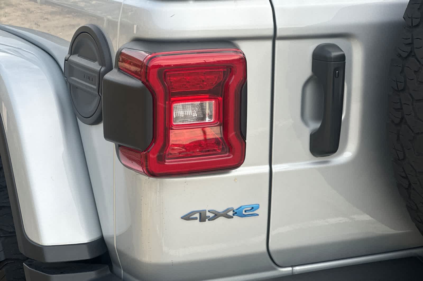 Thumbnail: 2023 Jeep Wrangler - 33