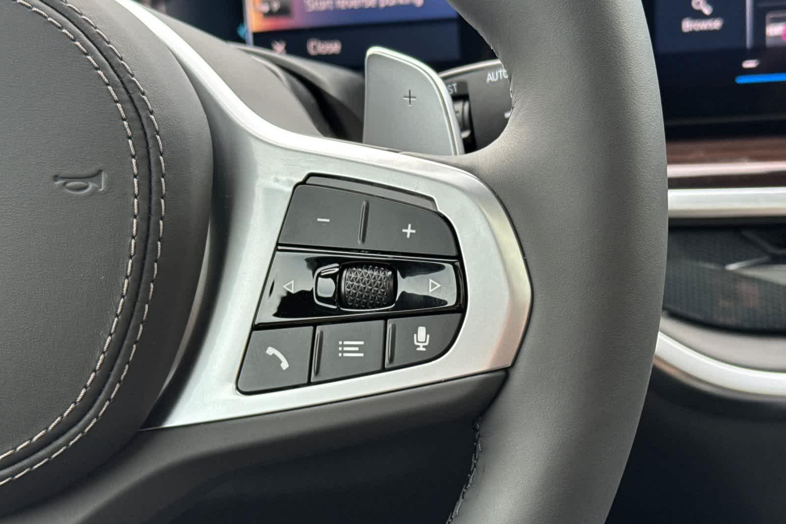 Thumbnail: 2026 BMW X7 - 30