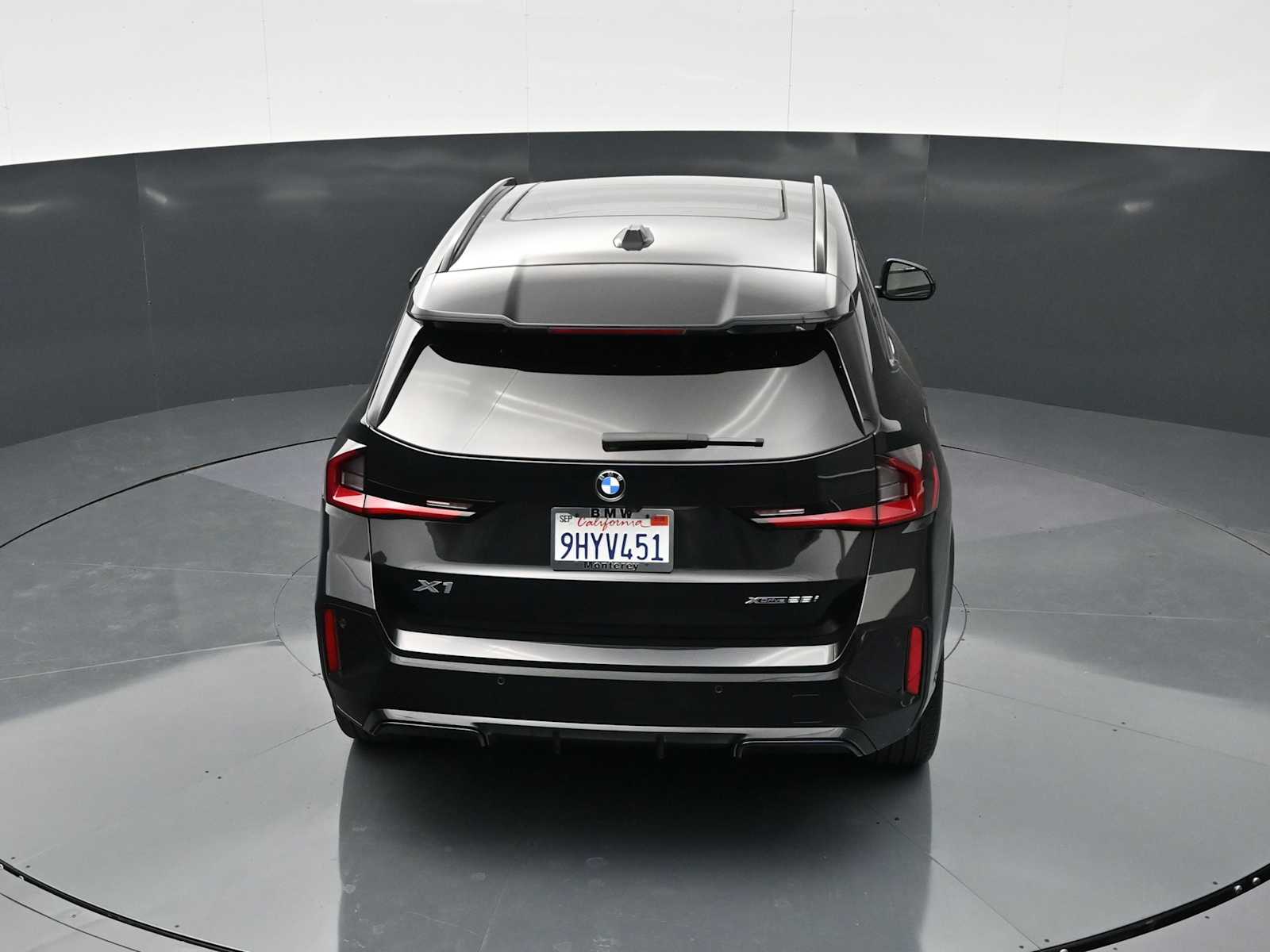 Thumbnail: 2023 BMW X1 - 21