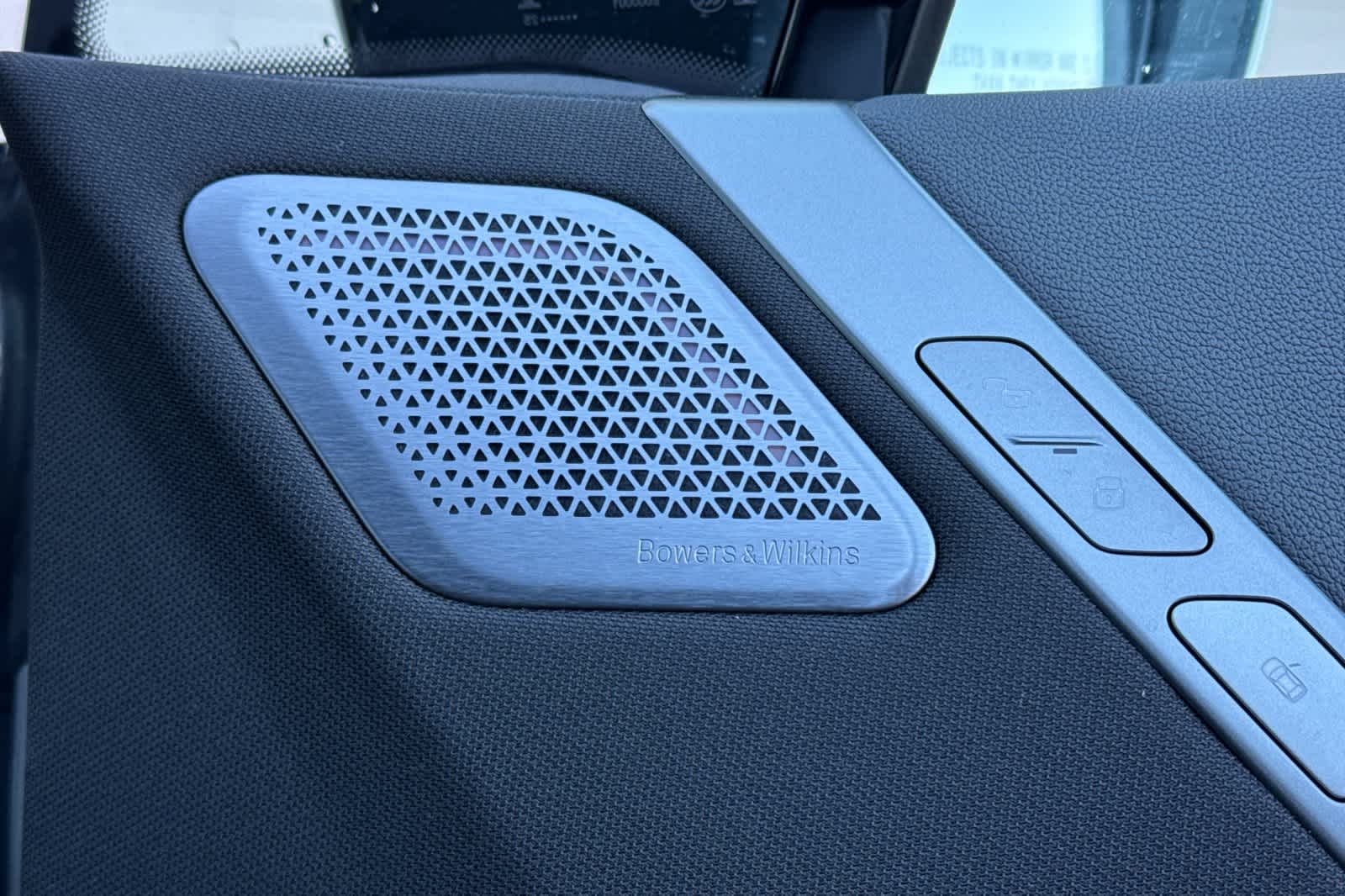 Thumbnail: 2026 BMW iX - 21