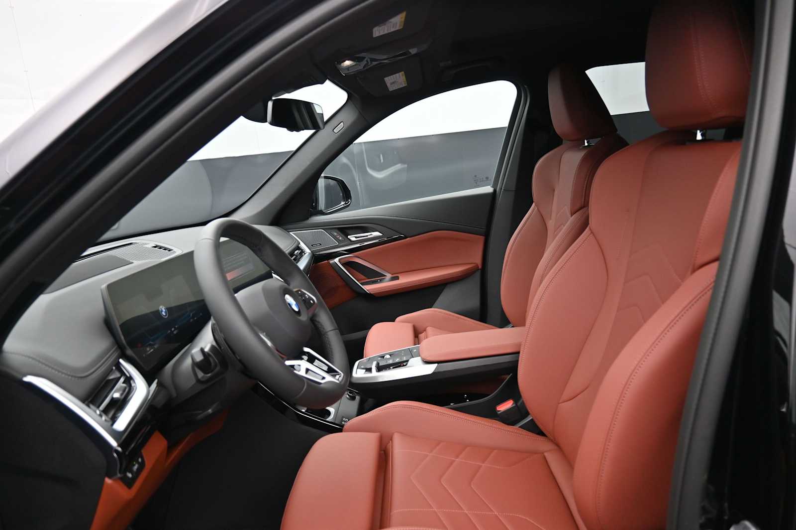 Thumbnail: 2026 BMW X1 - 10