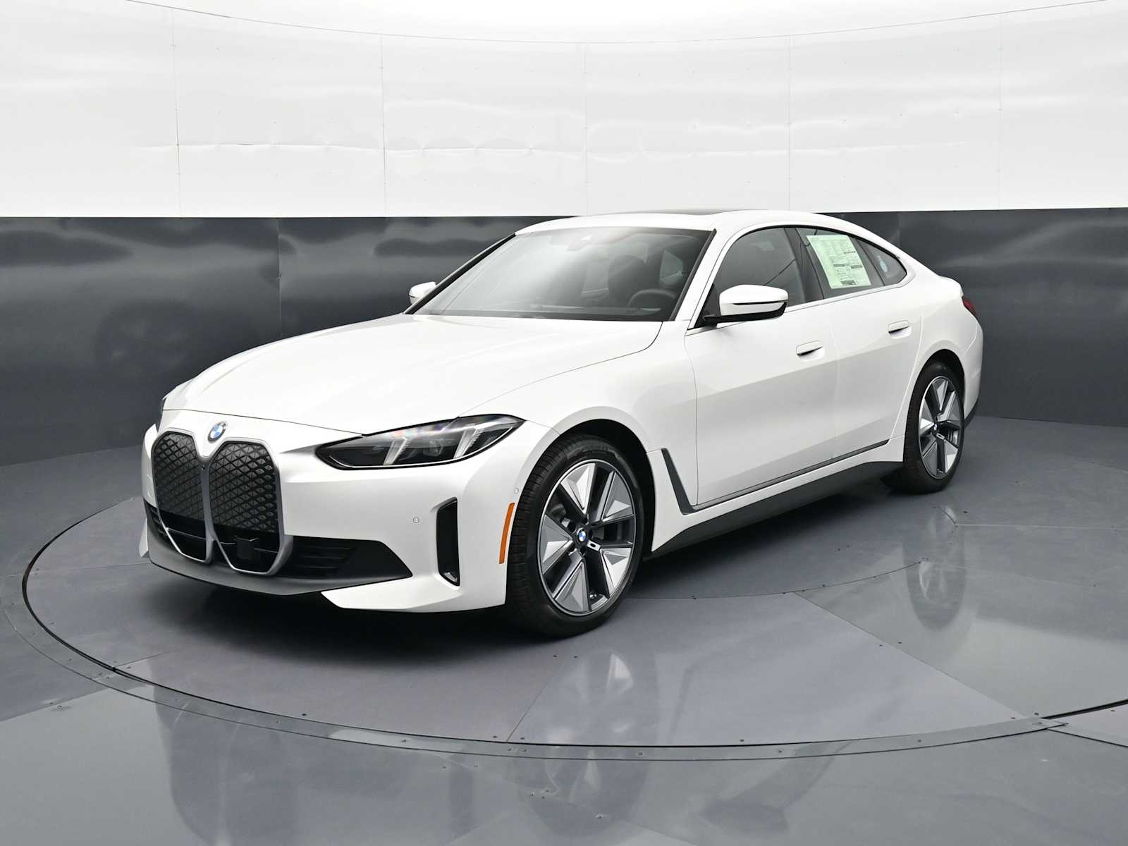 2026 BMW i4 40