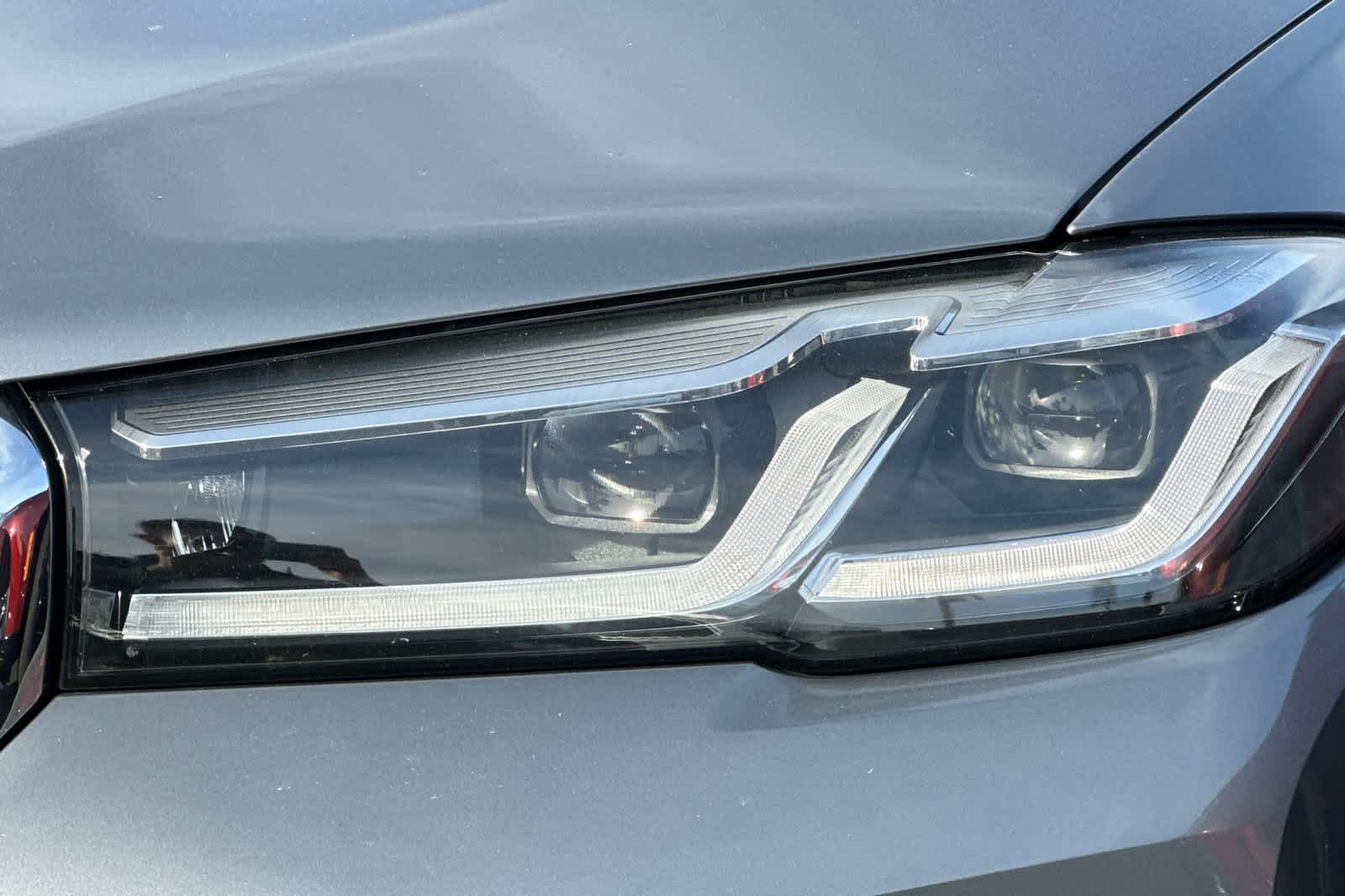 Thumbnail: 2023 BMW 5 Series - 11