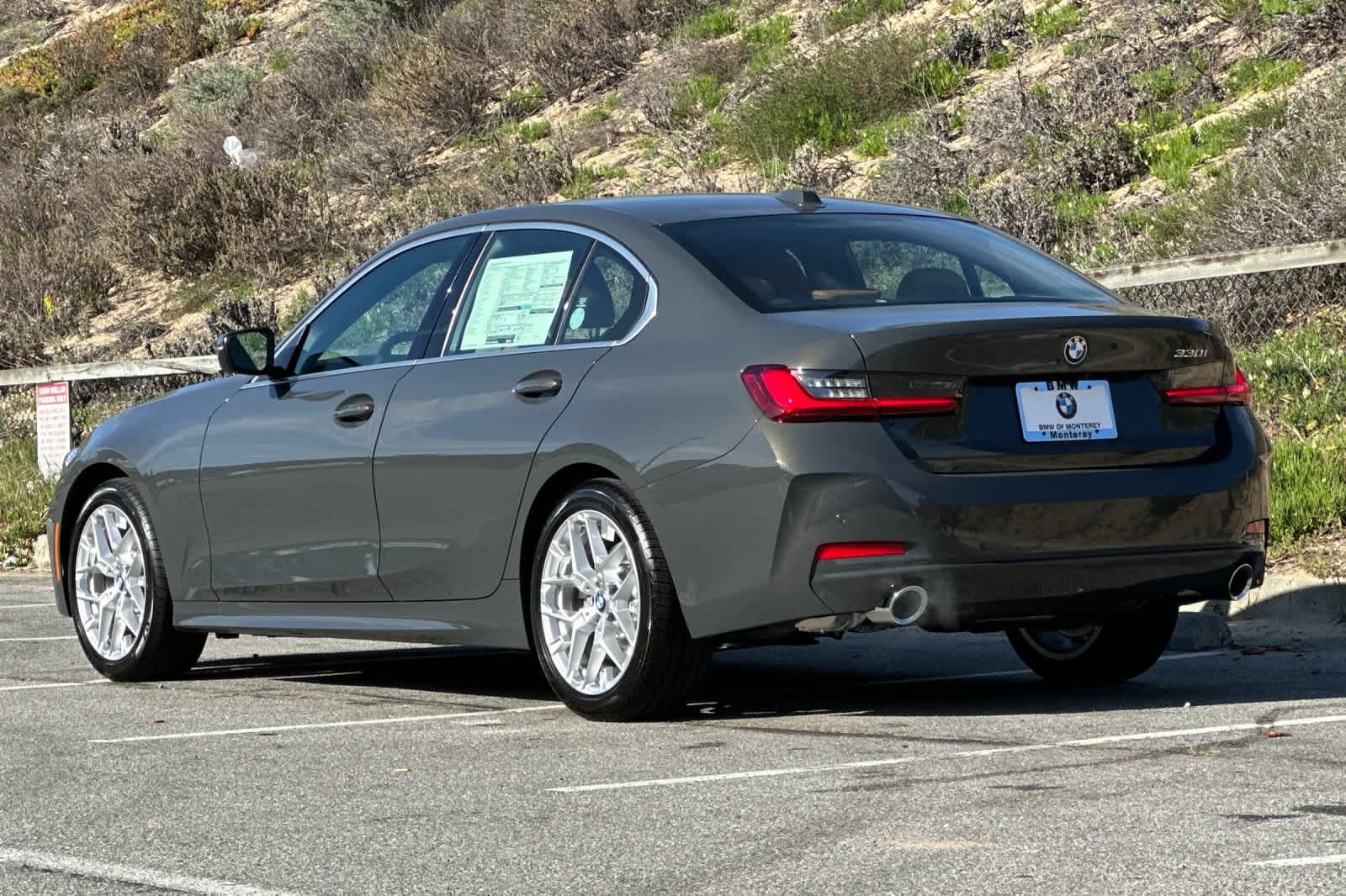 Thumbnail: 2026 BMW 3 Series - 6