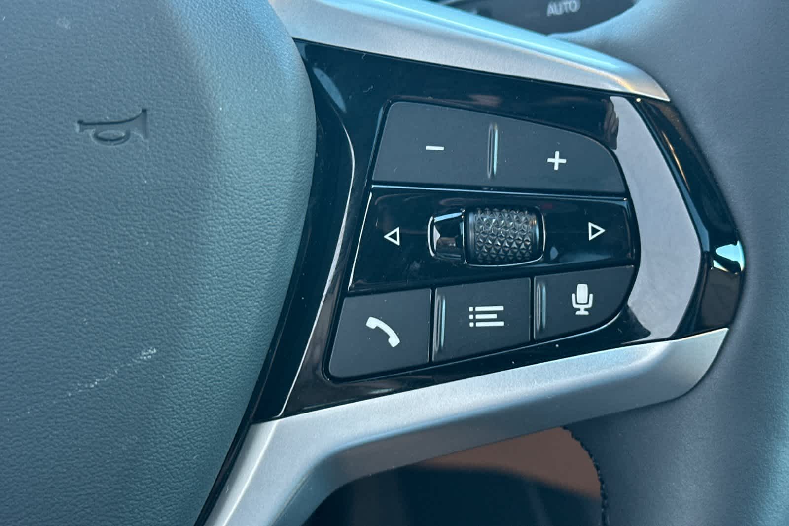 Thumbnail: 2025 BMW i4 - 28