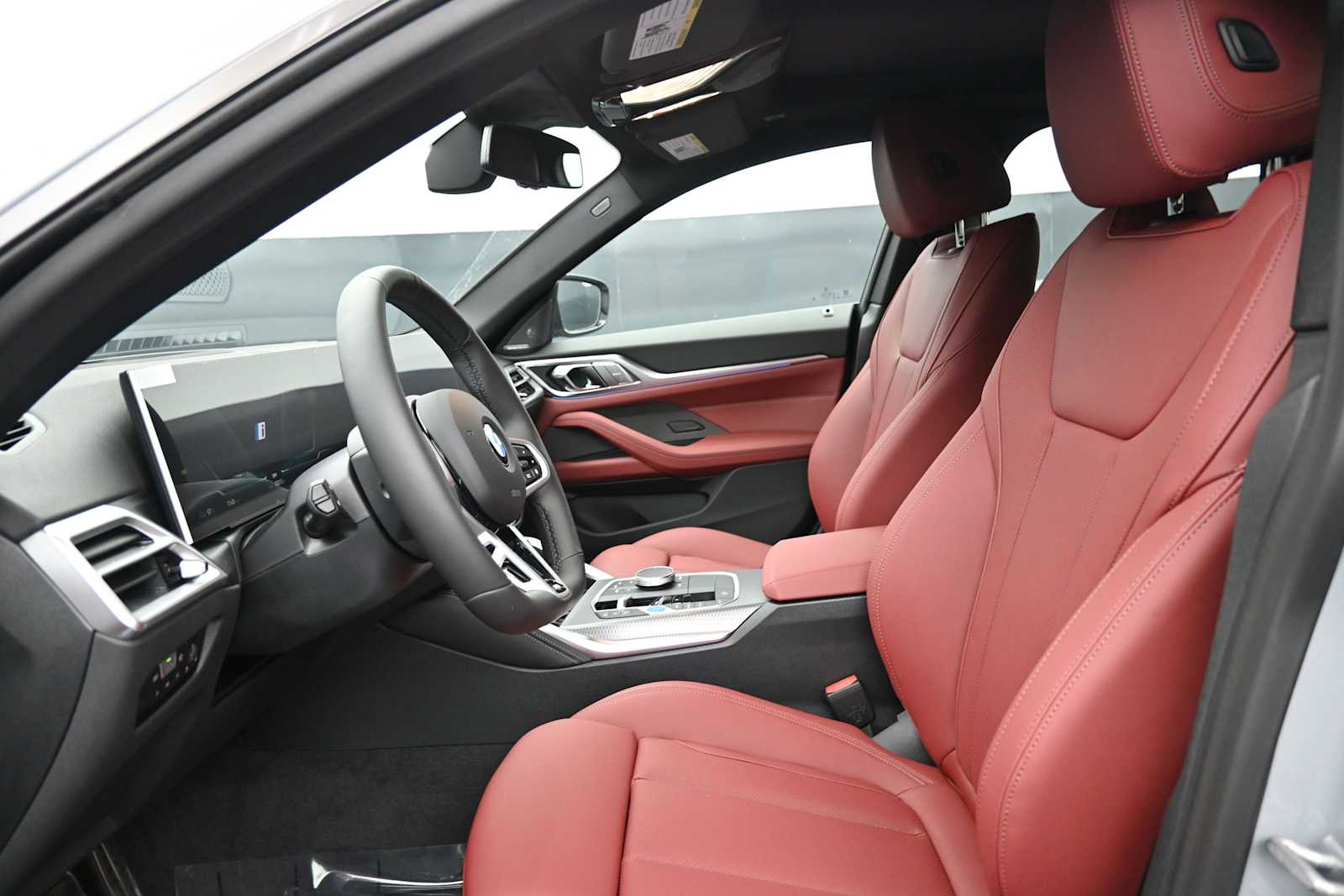 Thumbnail: 2026 BMW i4 - 10