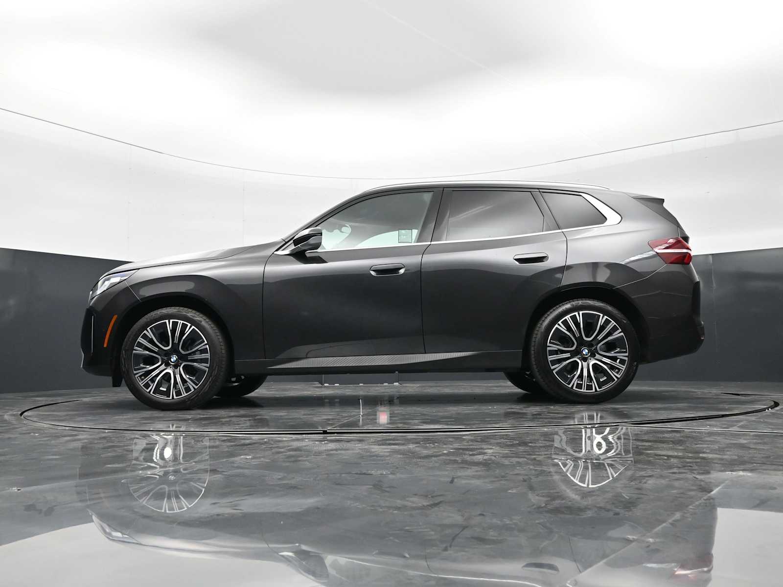 Thumbnail: 2025 BMW X3 - 31