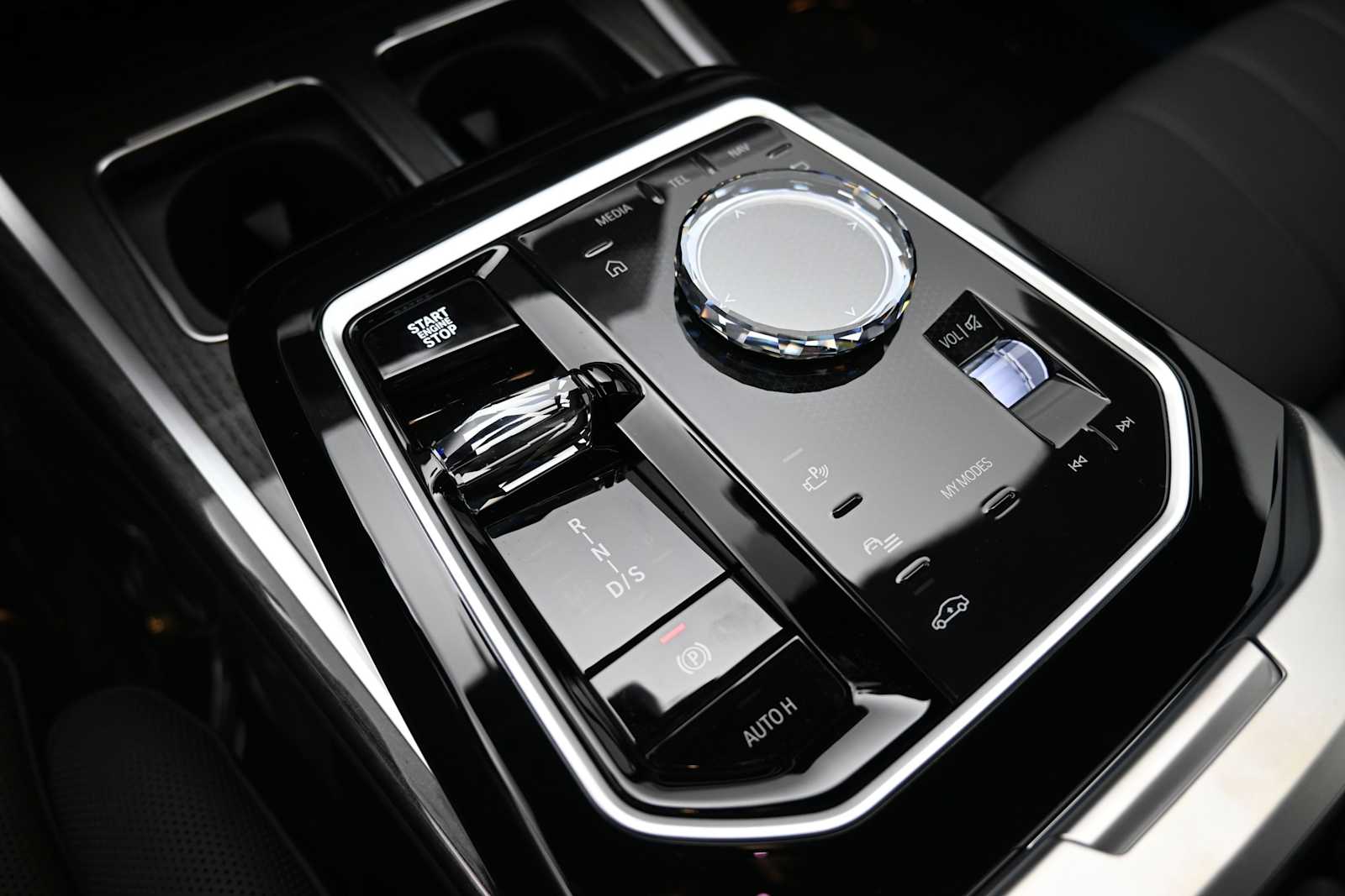 Thumbnail: 2026 BMW 7 Series - 12