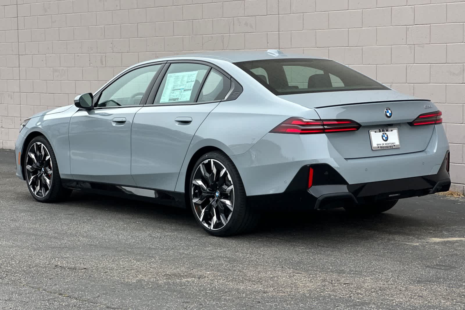 Thumbnail: 2024 BMW 5 Series - 6