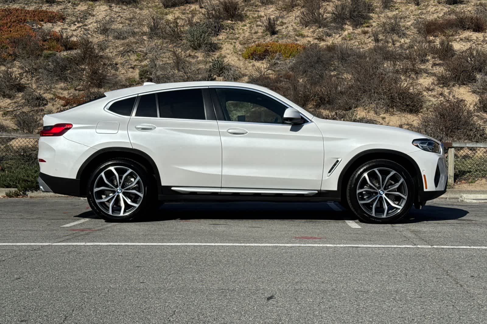 Thumbnail: 2022 BMW X4 - 7