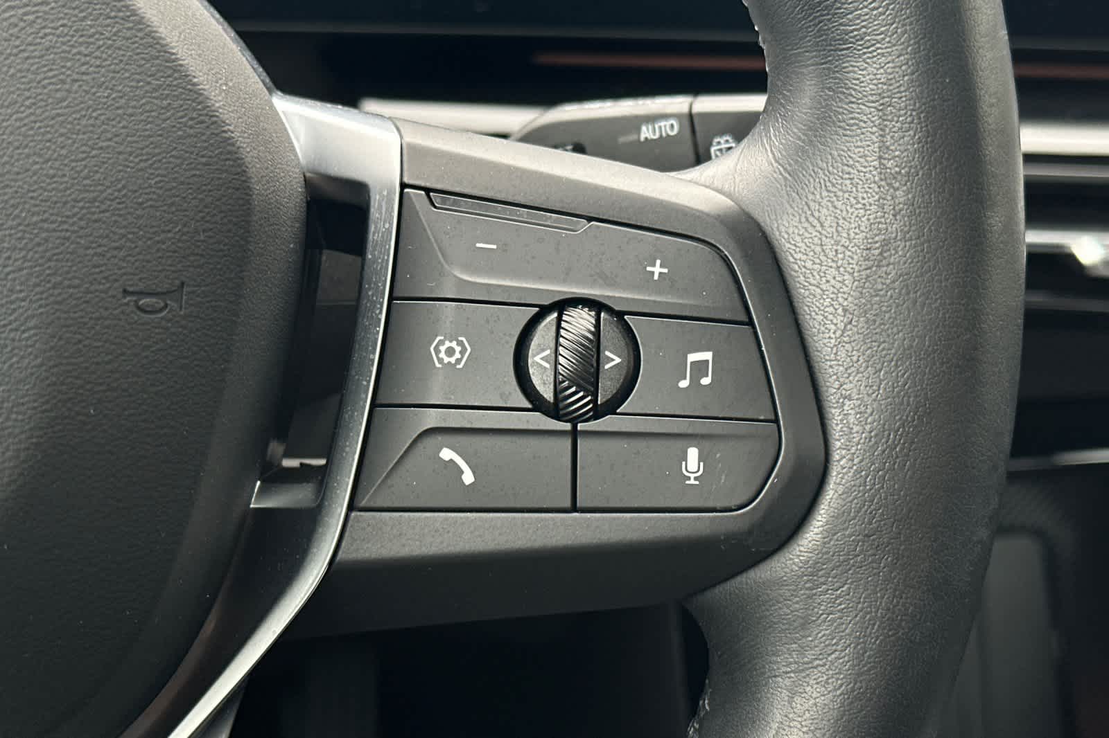 2024 BMW X1 xDrive28i 28