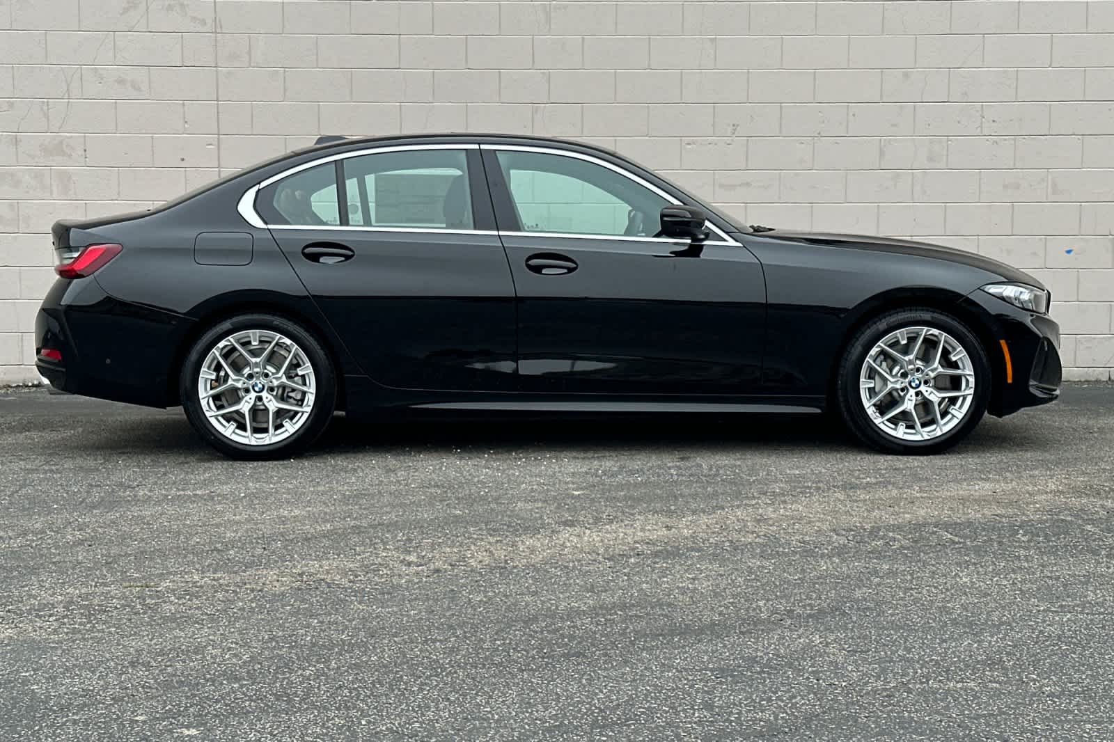 Thumbnail: 2025 BMW 3 Series - 8