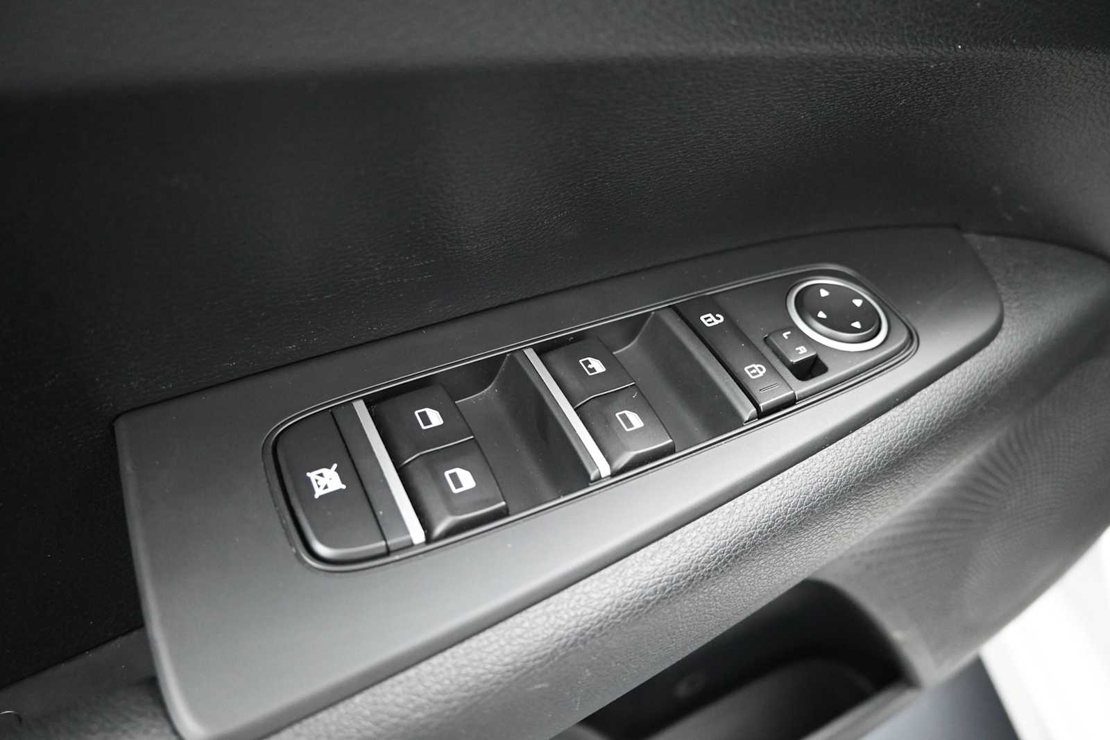 2024 Kia Forte LX - Photo 9