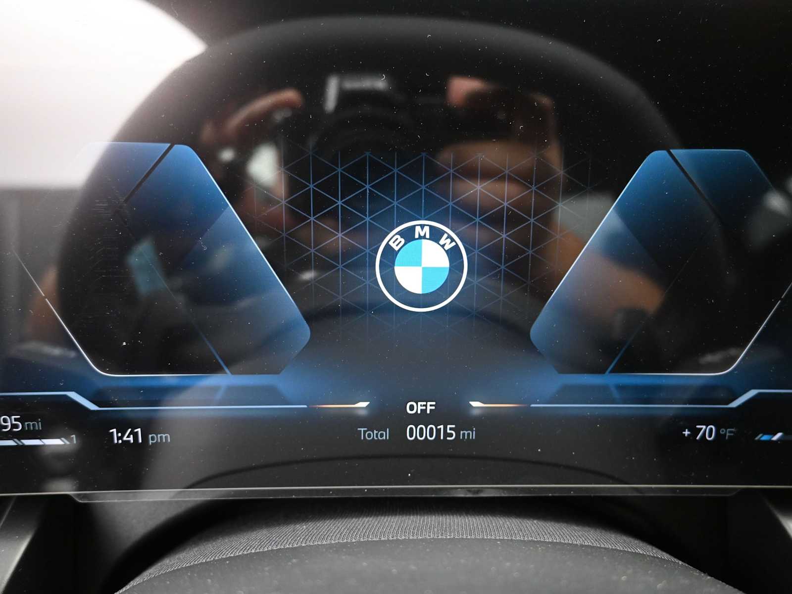 Thumbnail: 2026 BMW 5 Series - 11