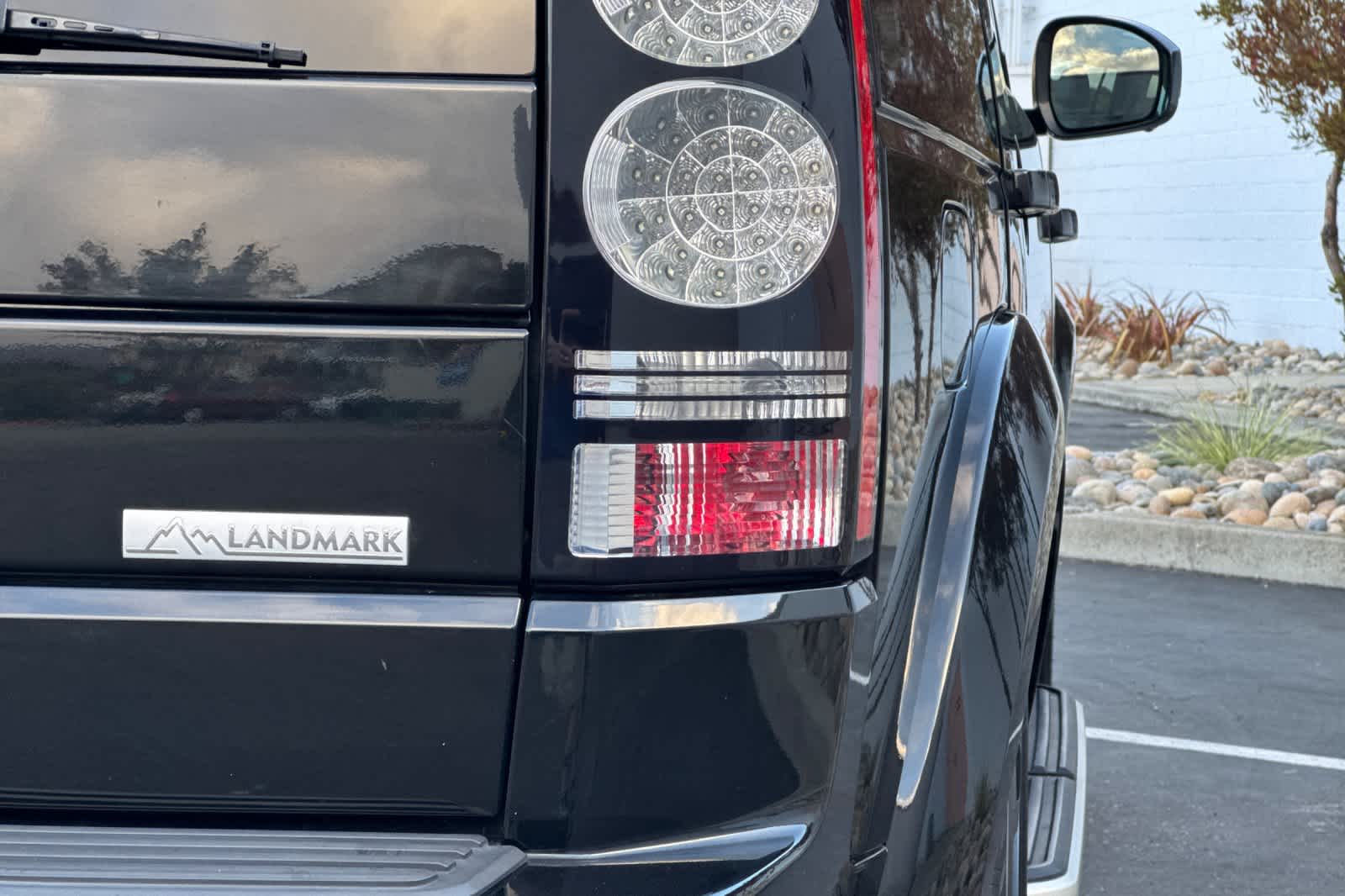 Thumbnail: 2016 Land Rover LR4 - 33