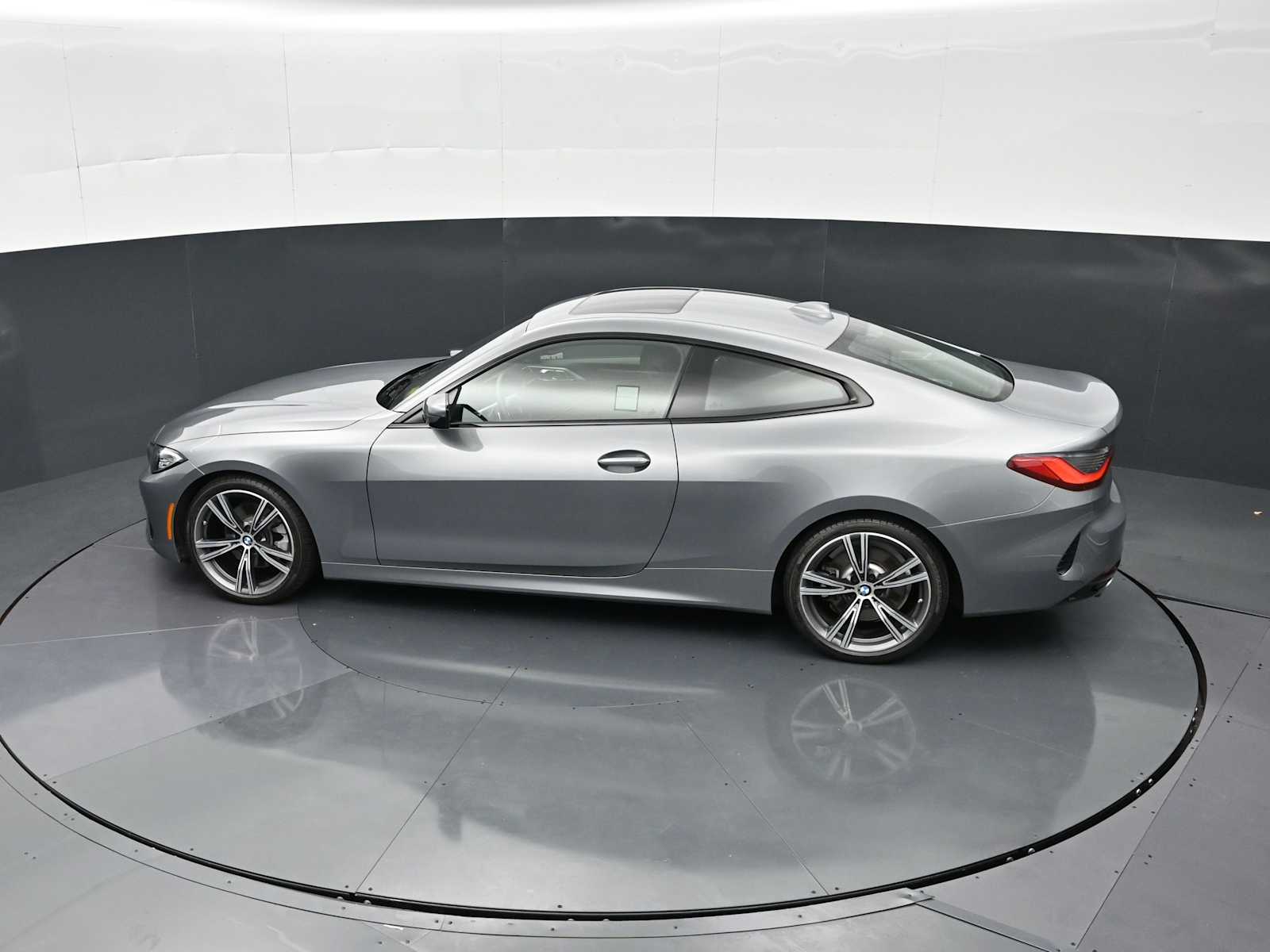 Thumbnail: 2023 BMW 4 Series - 22