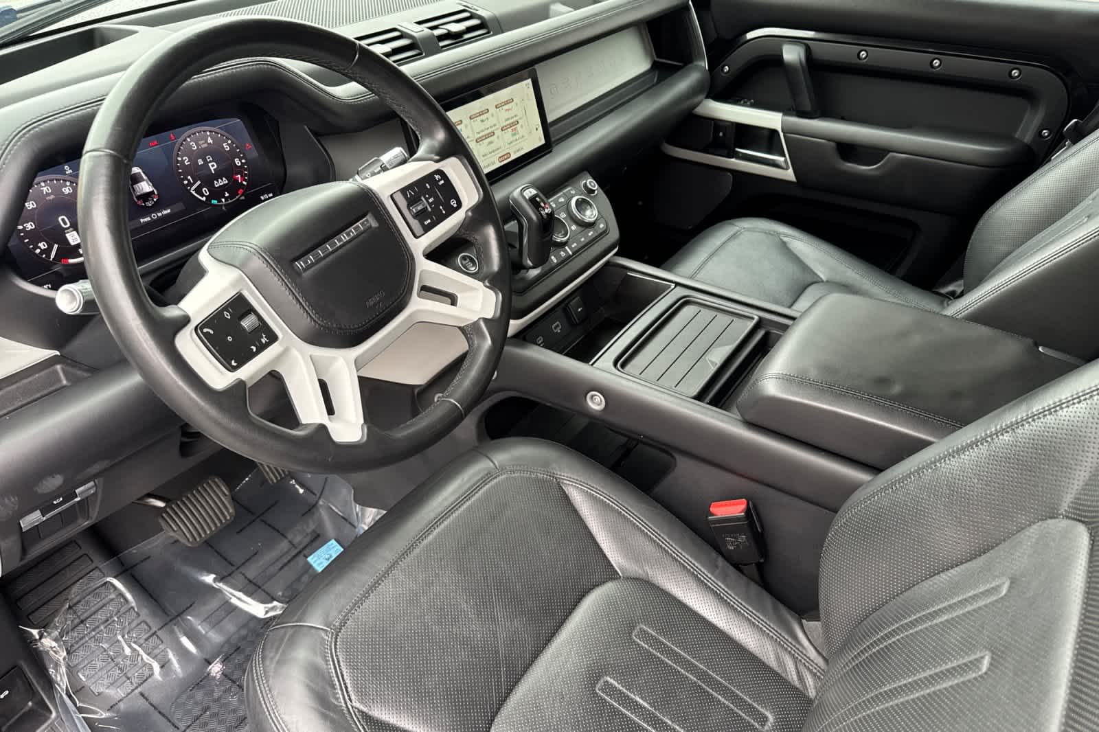 Thumbnail: 2020 Land Rover Defender - 11