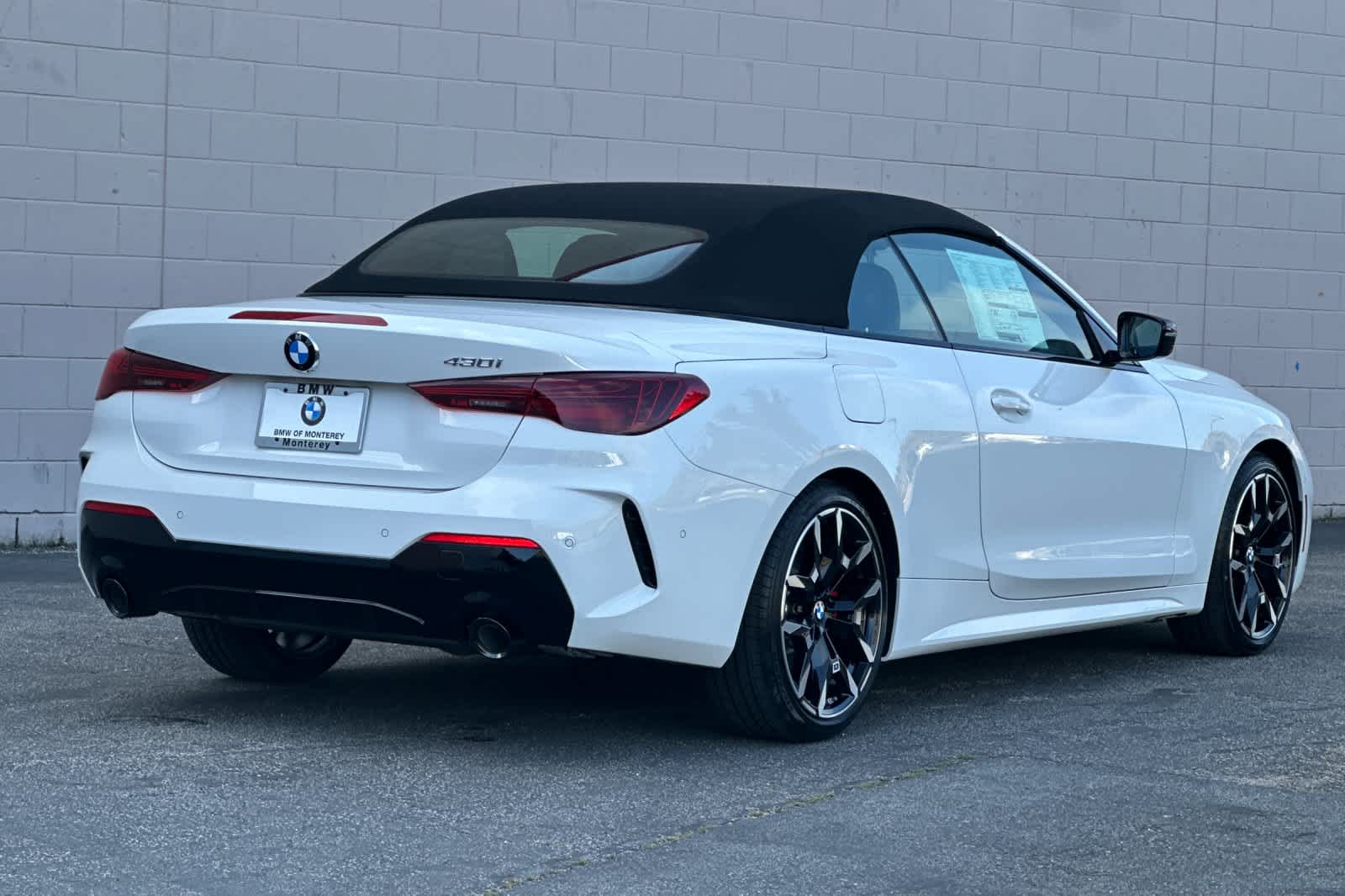 2025 Bmw 430i Convertible photo 2