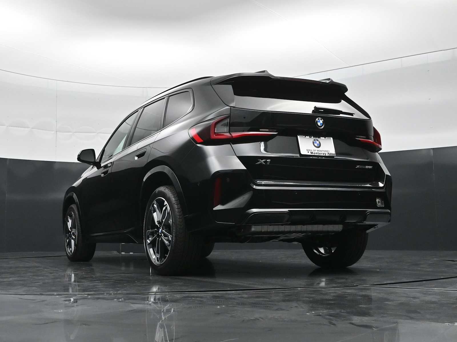 Thumbnail: 2026 BMW X1 - 31