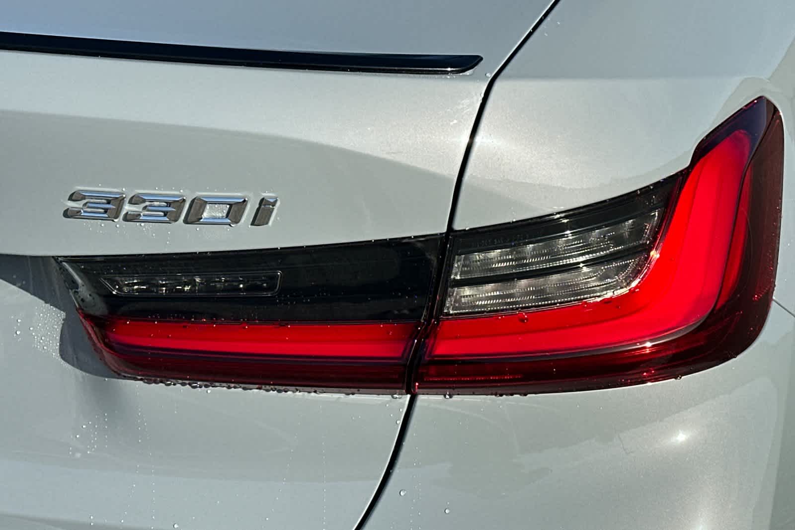 Thumbnail: 2026 BMW 3 Series - 11