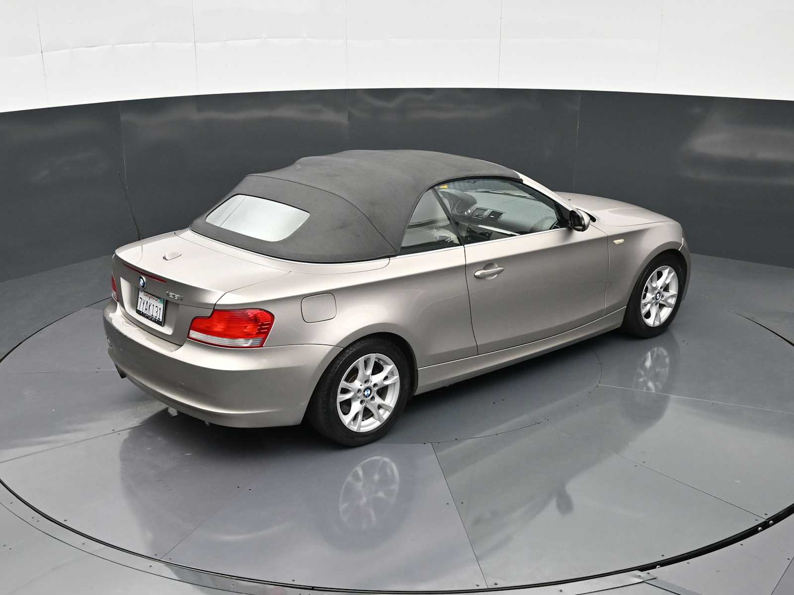 Thumbnail: 2008 BMW 1 Series - 21