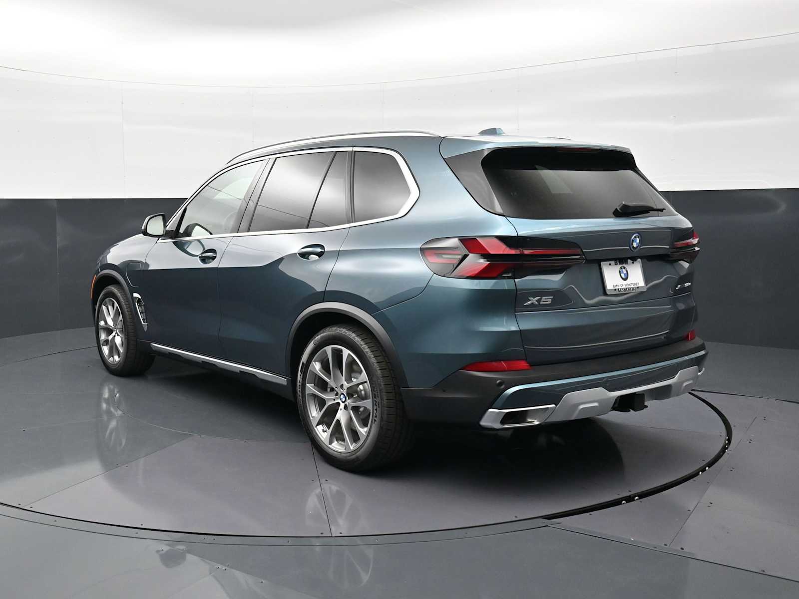 Thumbnail: 2026 BMW X5 - 7