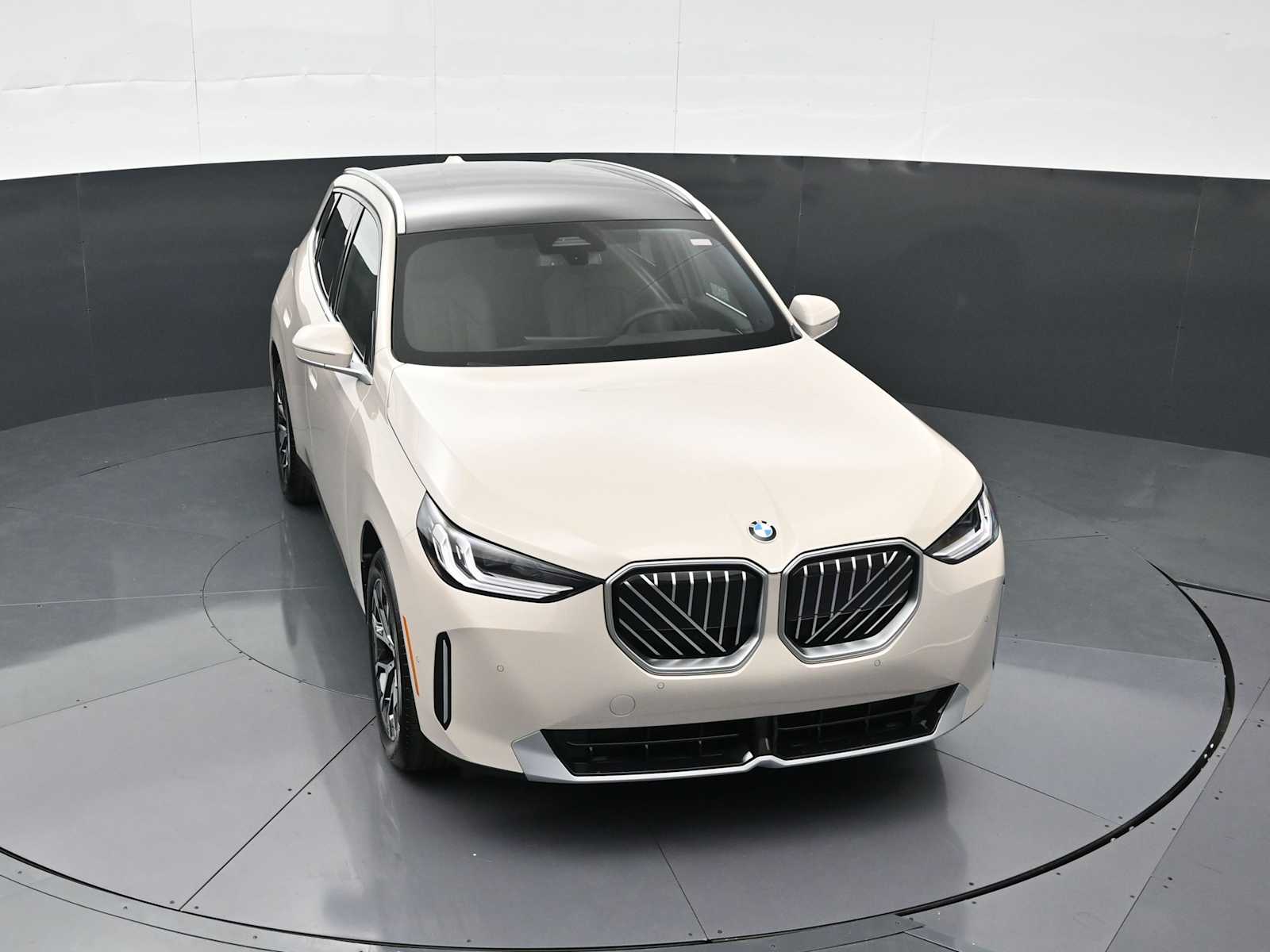 Thumbnail: 2026 BMW X3 - 19