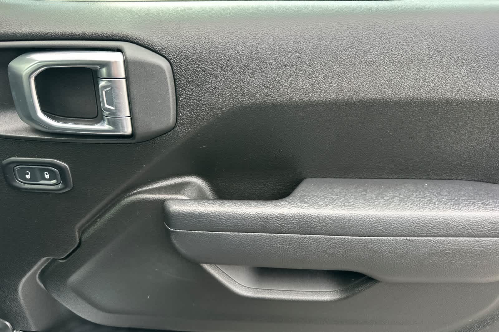 Thumbnail: 2023 Jeep Wrangler - 19