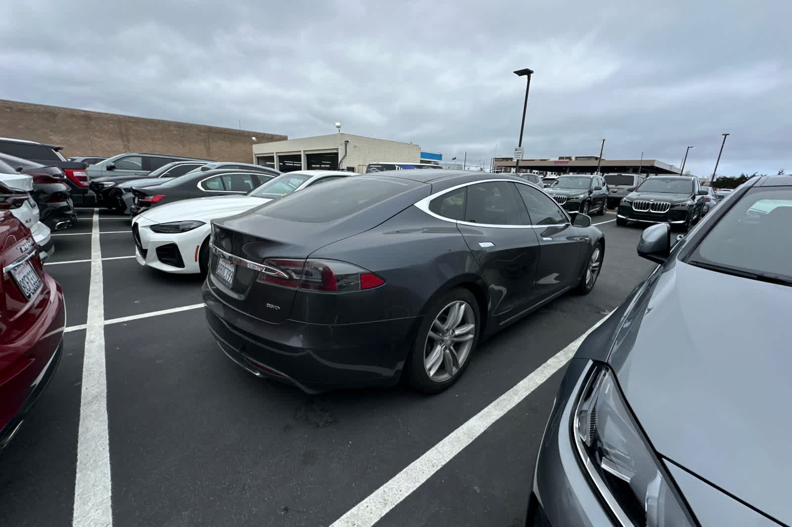 Used 2015 Tesla Model S 85D with VIN 5YJSA1H22FFP71605 for sale in Seaside, CA