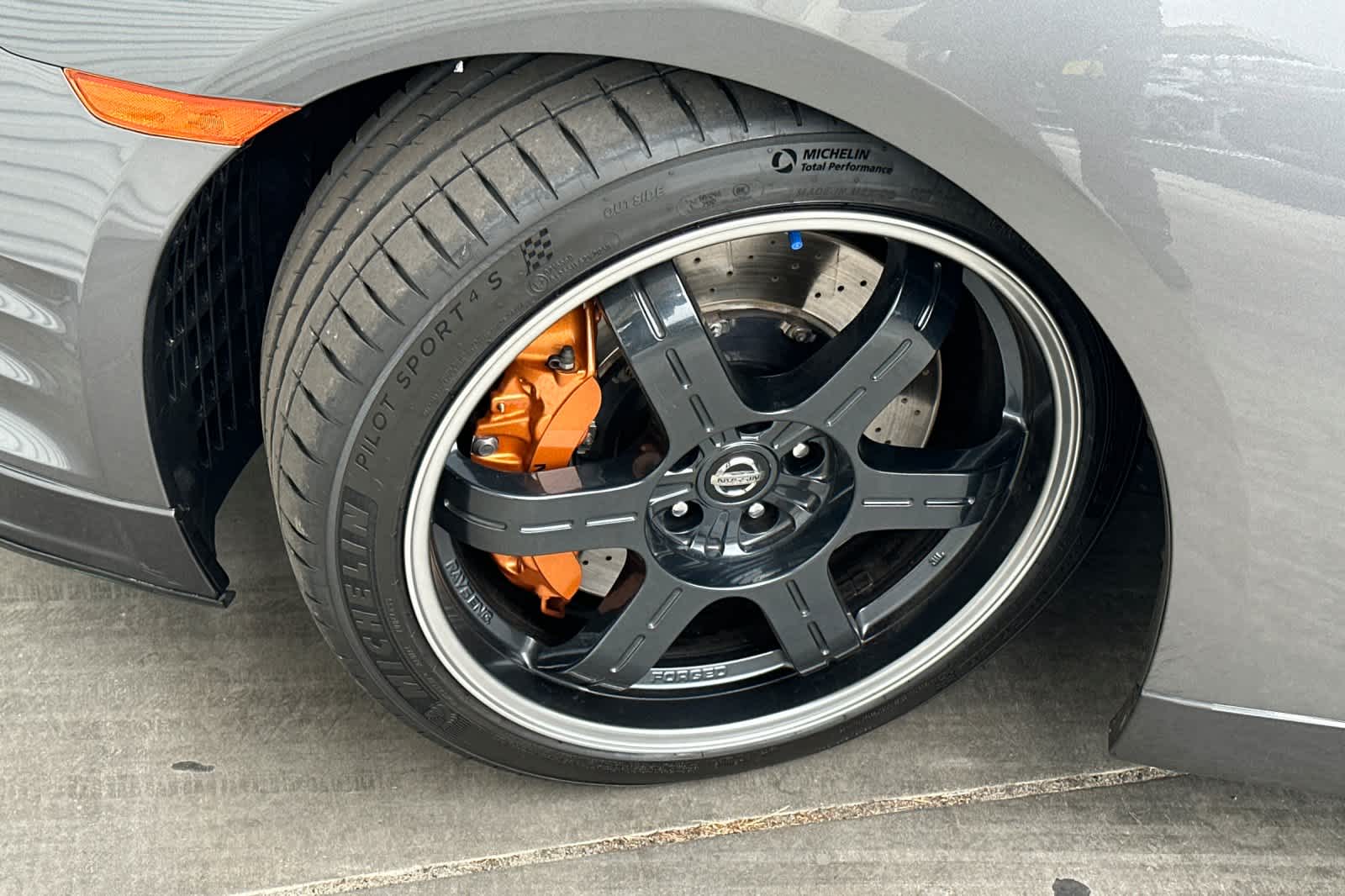 2013 Nissan GT-R Black Edition 21