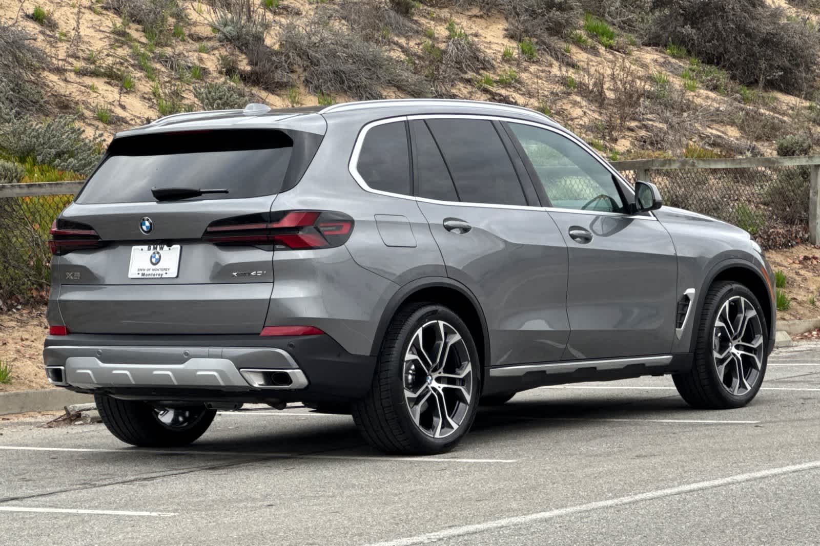 2026 Bmw X5 xDrive40i photo 2