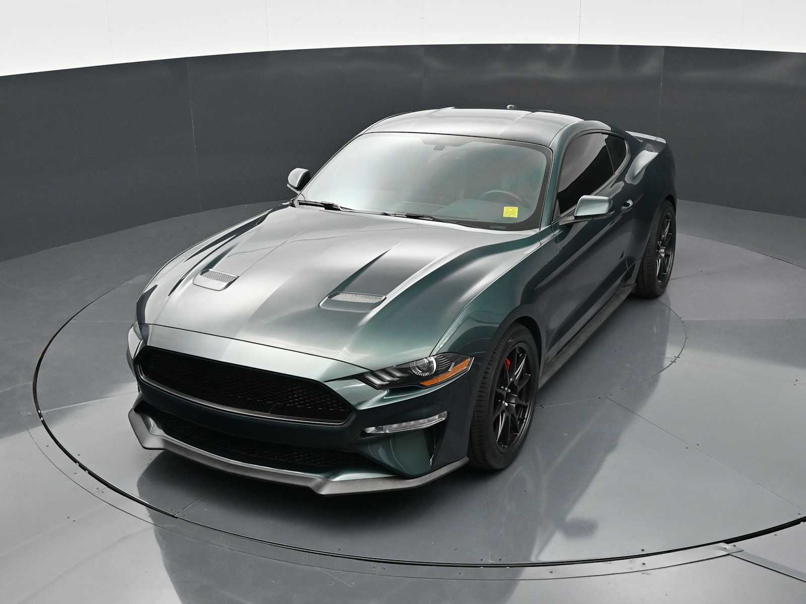 Thumbnail: 2019 Ford Mustang - 17