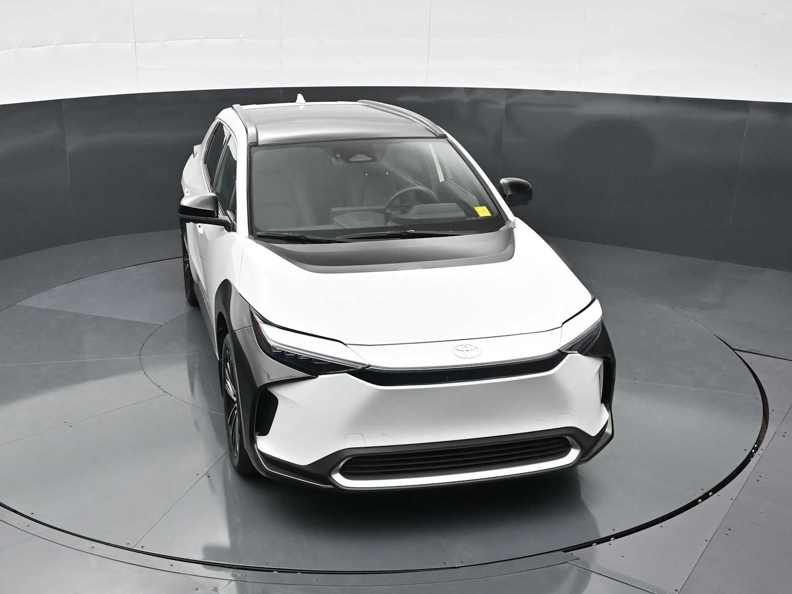 2023 Toyota bZ4X Limited - Photo 22