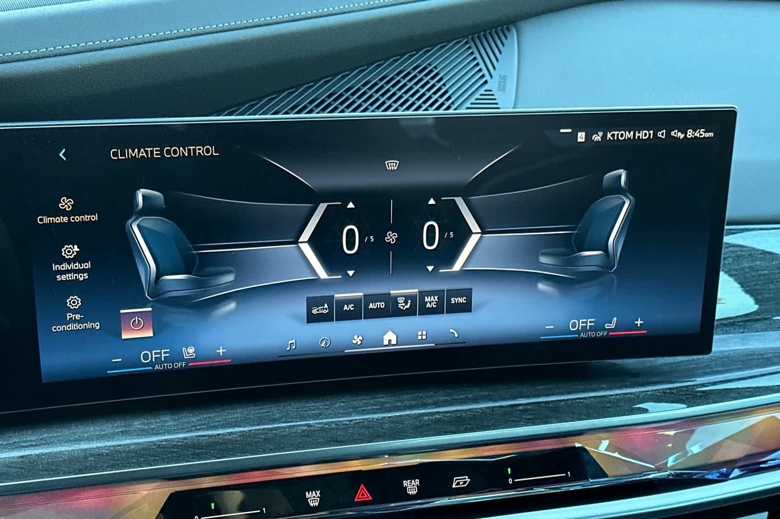 Thumbnail: 2025 BMW i7 - 23