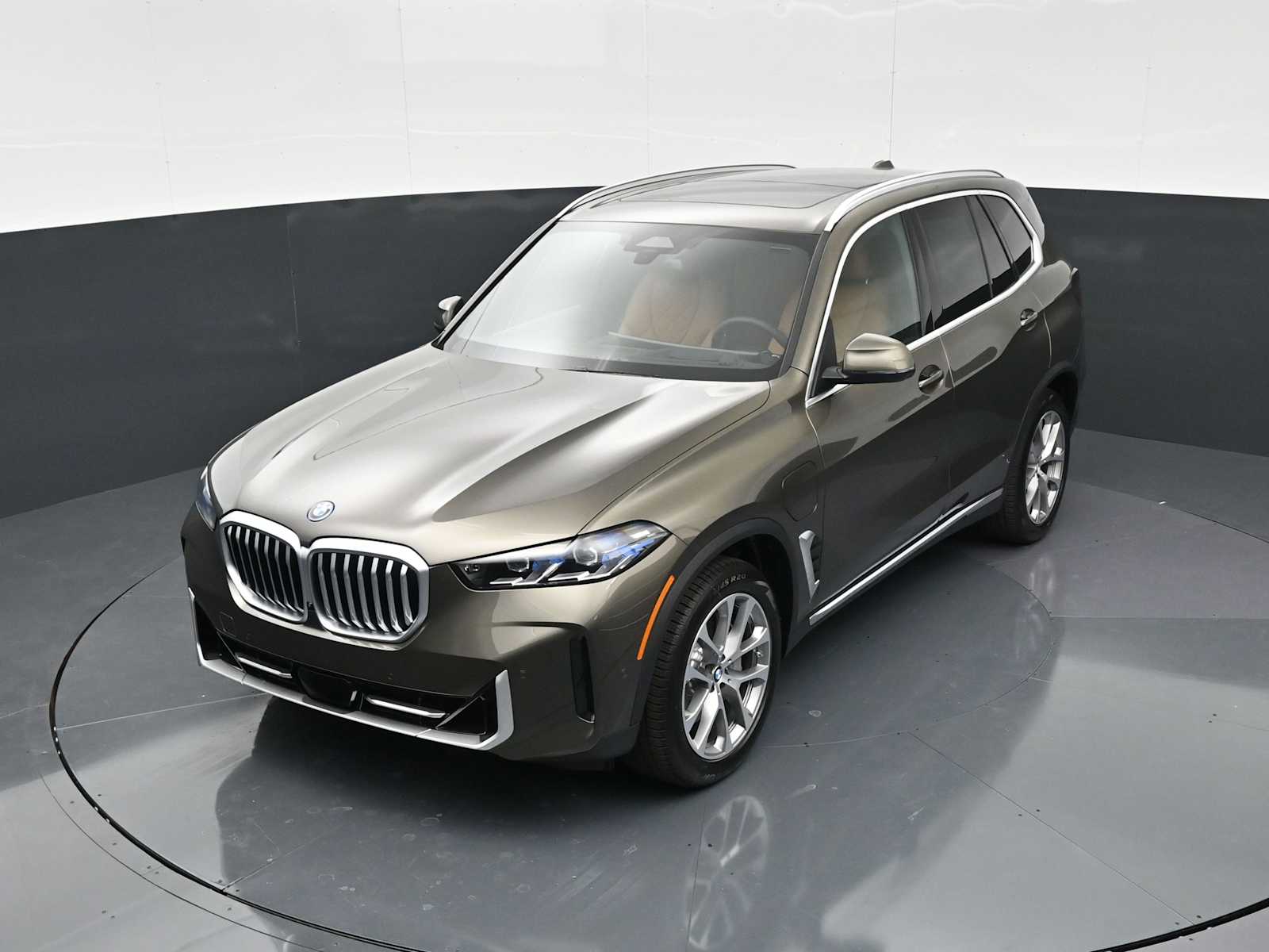 Thumbnail: 2026 BMW X5 - 17
