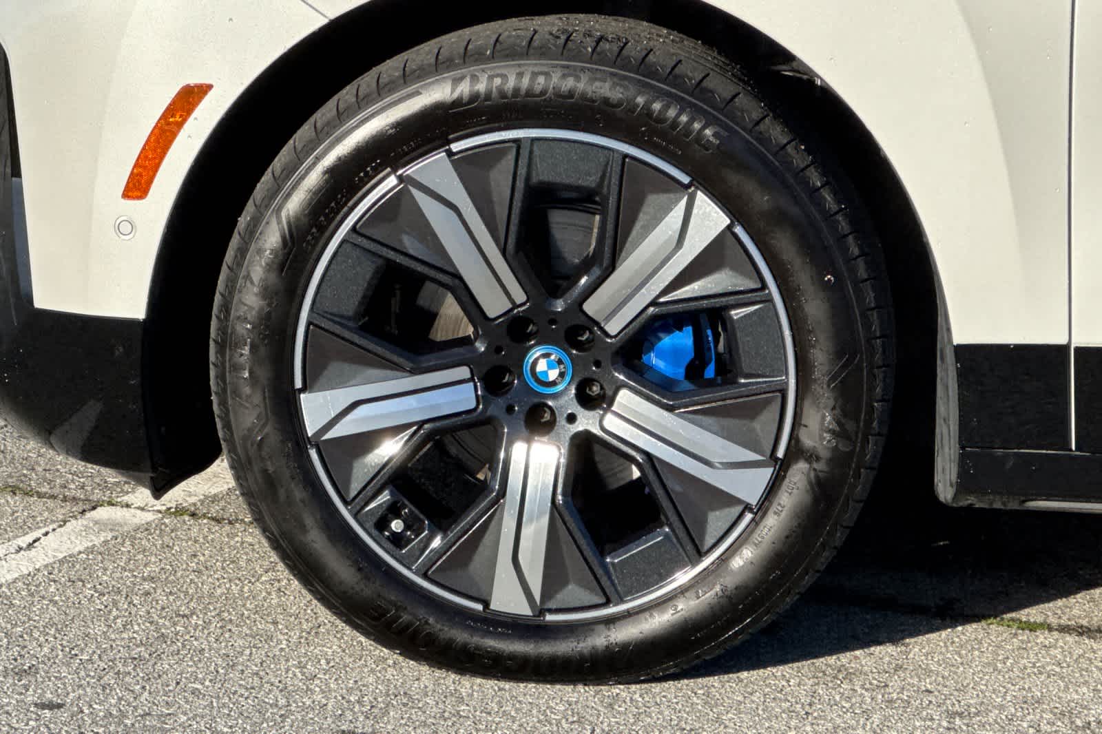 Thumbnail: 2025 BMW iX - 31